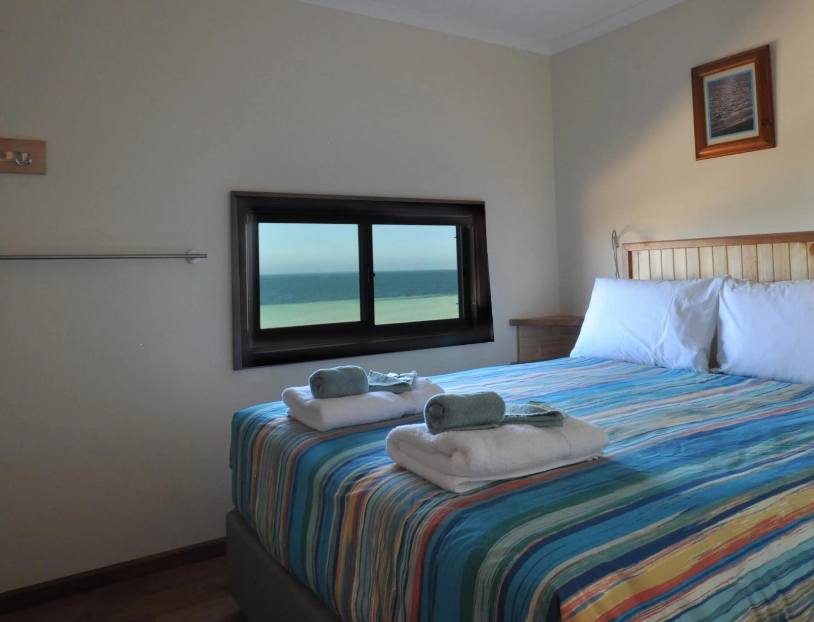 Beach, Bed in Ceduna Shelly Beach Caravan Park