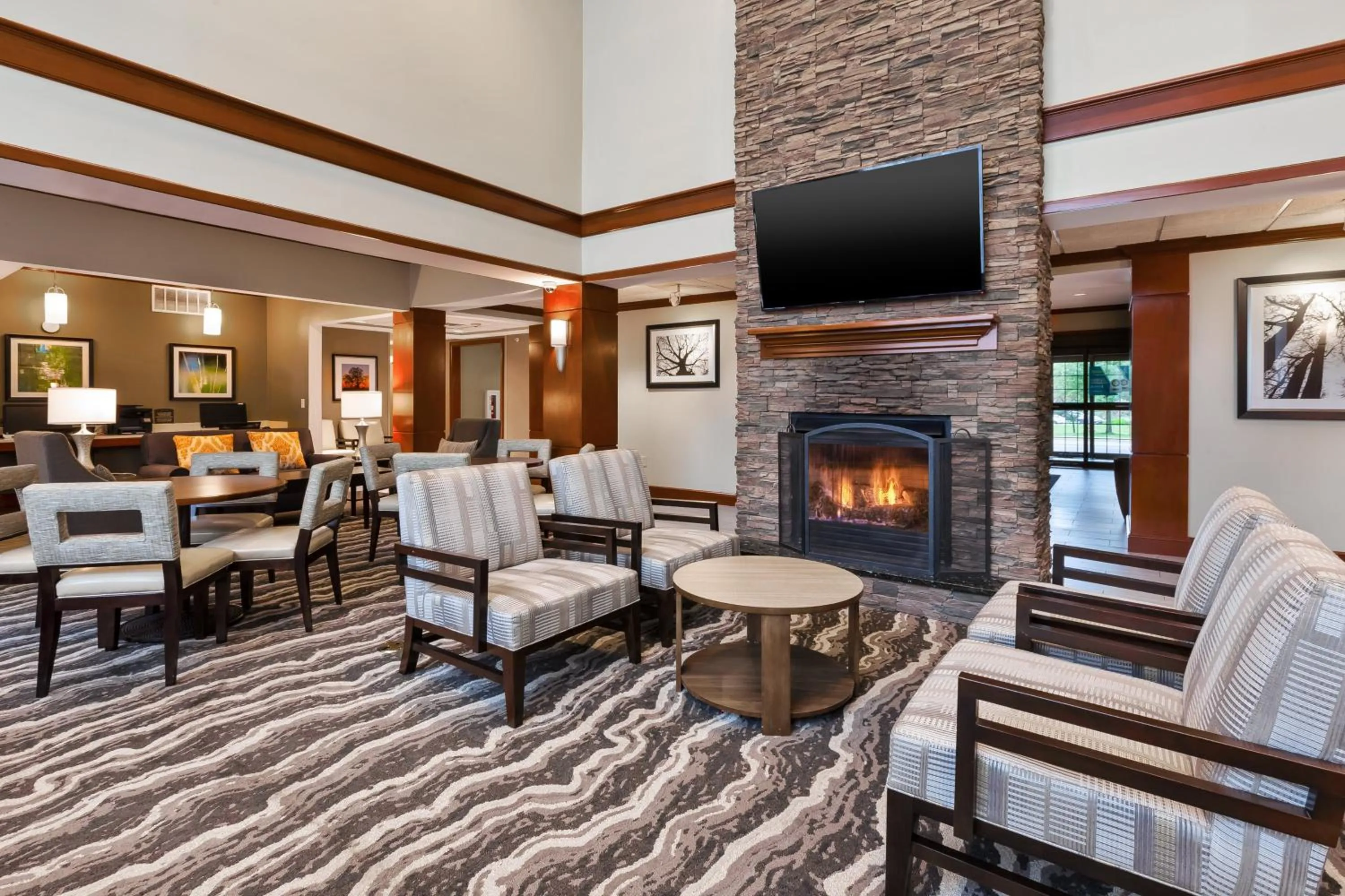 Lobby or reception in Staybridge Suites Kalamazoo by IHG