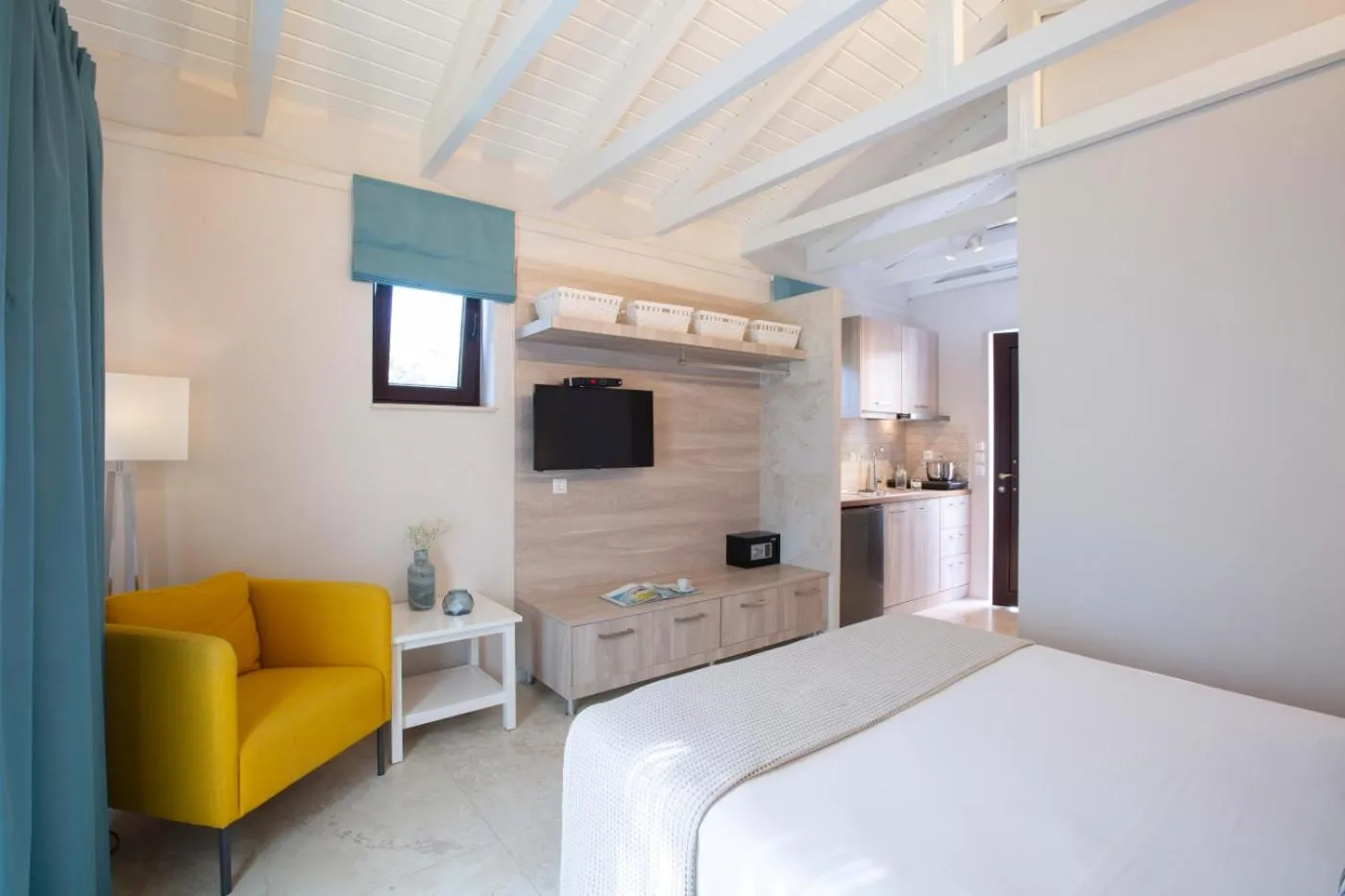 Bed in Evridiki's Villas