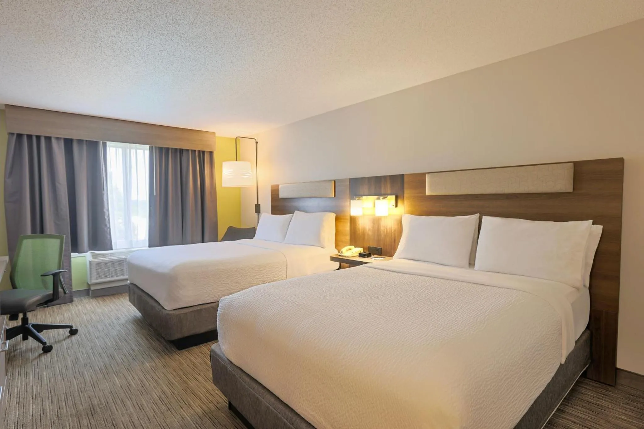 Photo of the whole room, Bed in Holiday Inn Express Hotel & Suites Wake Forest - Raleigh North by IHG