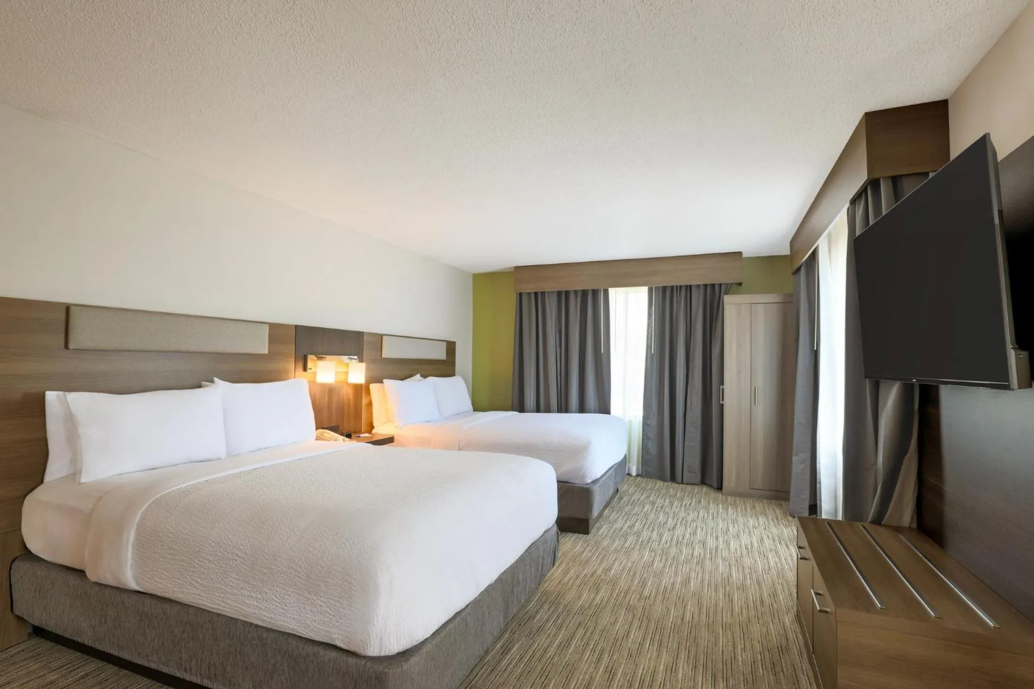 Photo of the whole room, Bed in Holiday Inn Express Hotel & Suites Wake Forest - Raleigh North by IHG
