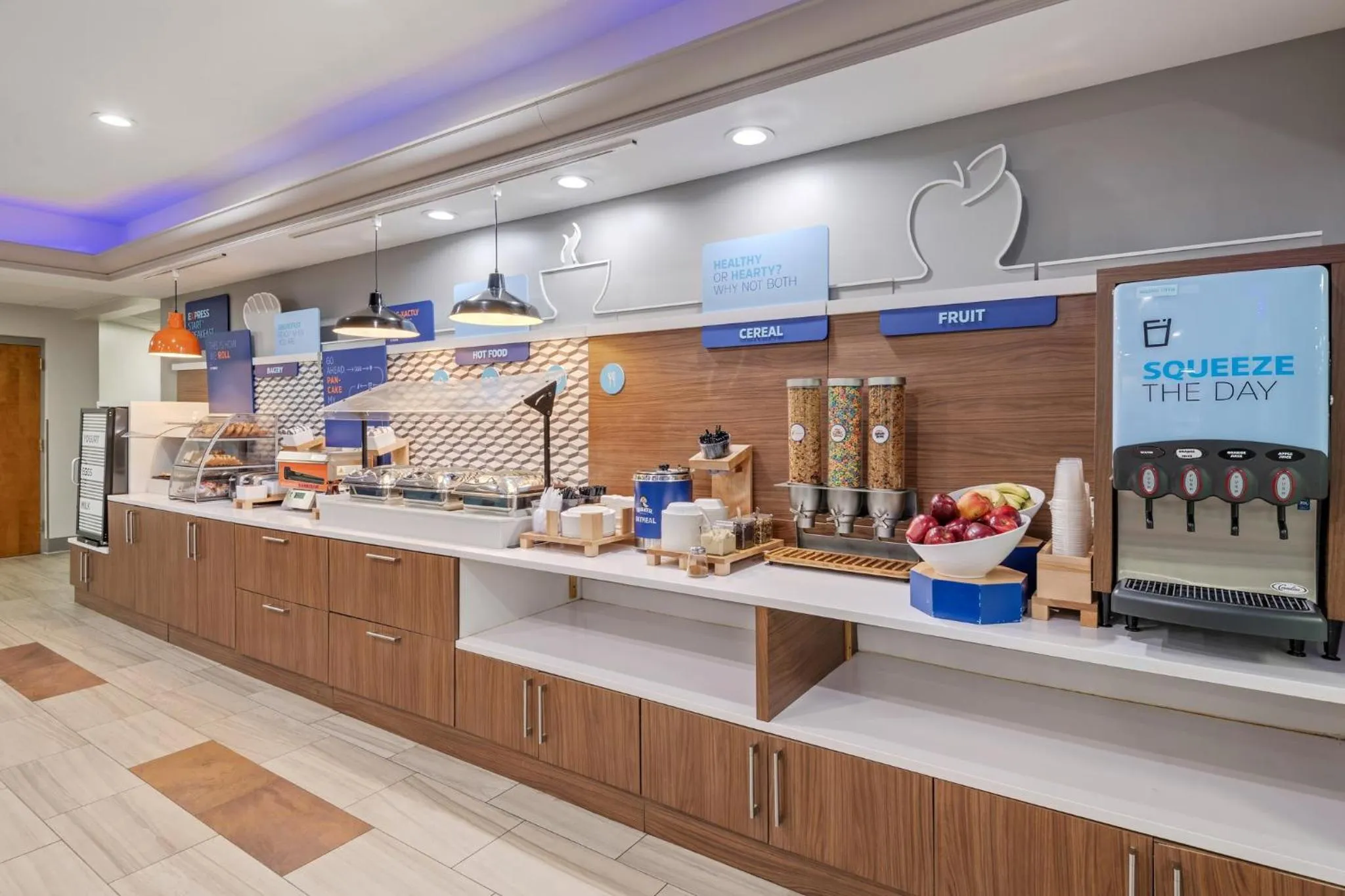 Breakfast in Holiday Inn Express Hershey-Harrisburg Area by IHG