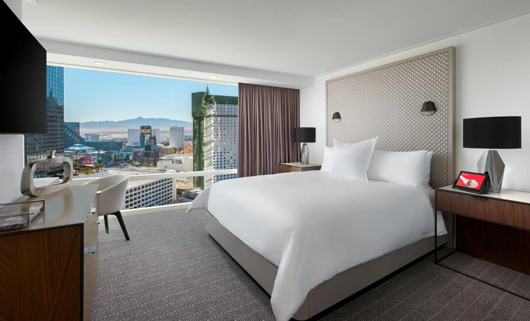 Photo of the whole room, Bed in ARIA Resort & Casino