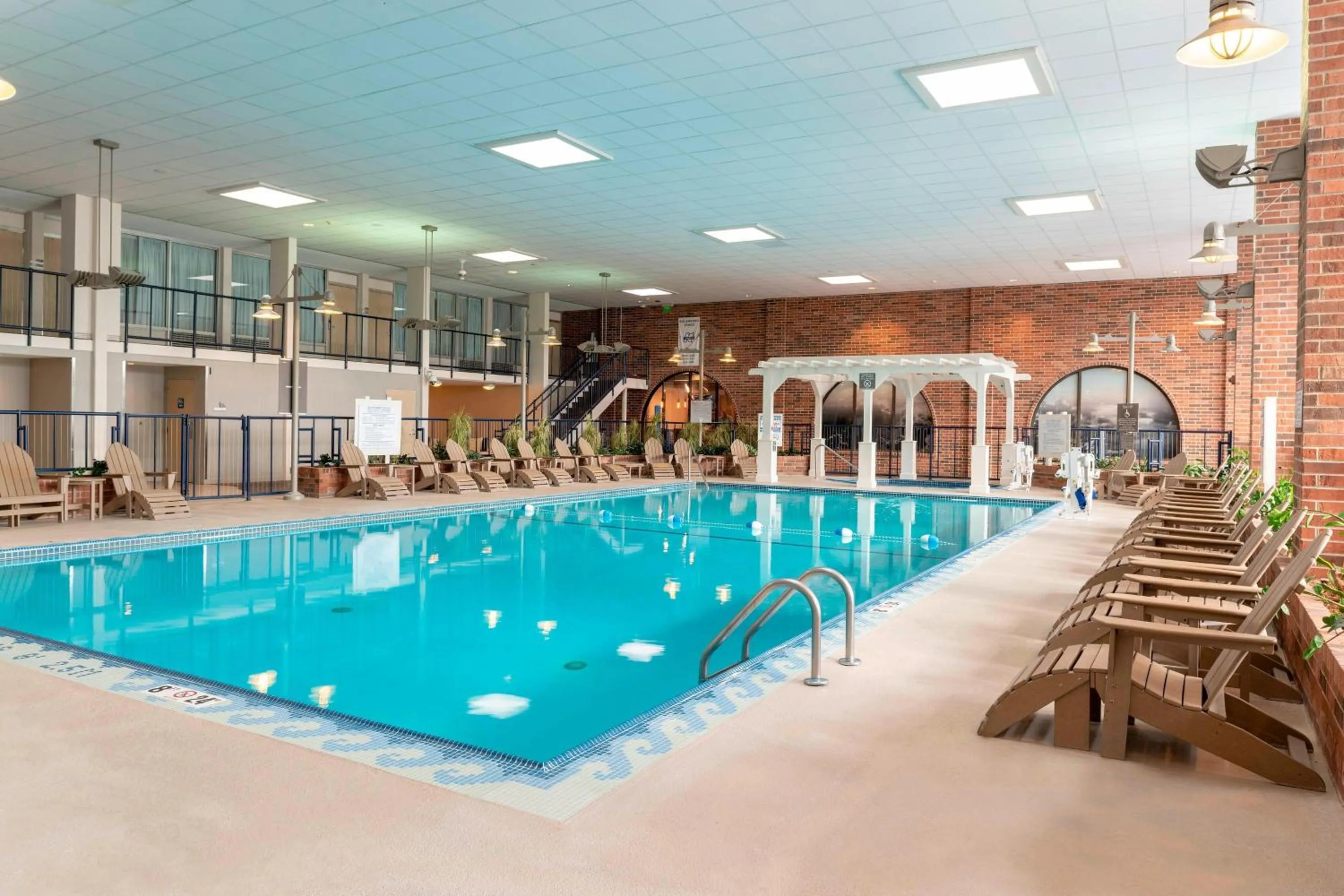 Swimming pool in Delta Hotels by Marriott Kalamazoo Conference Center