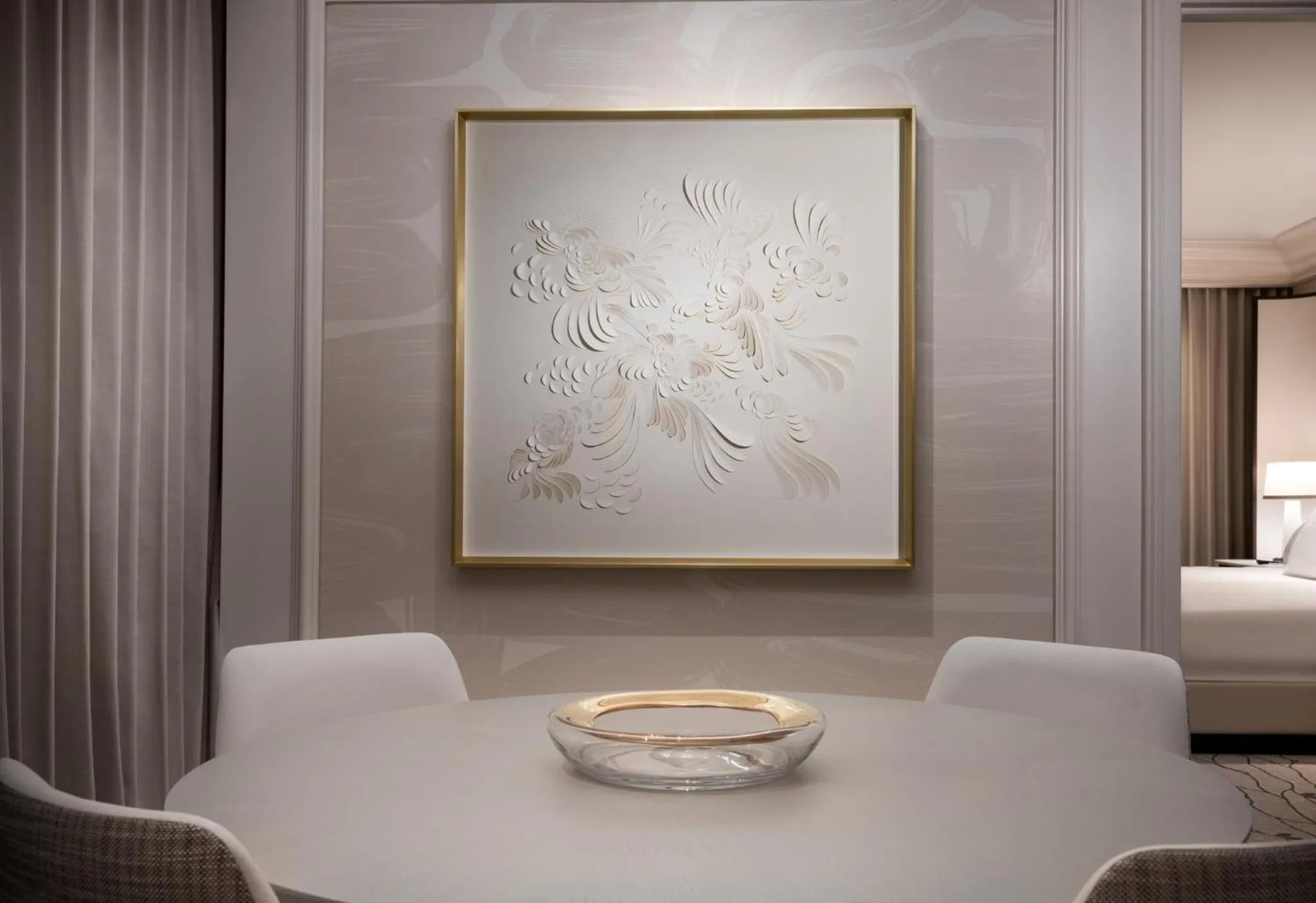 Photo of the whole room, Bed in Bellagio