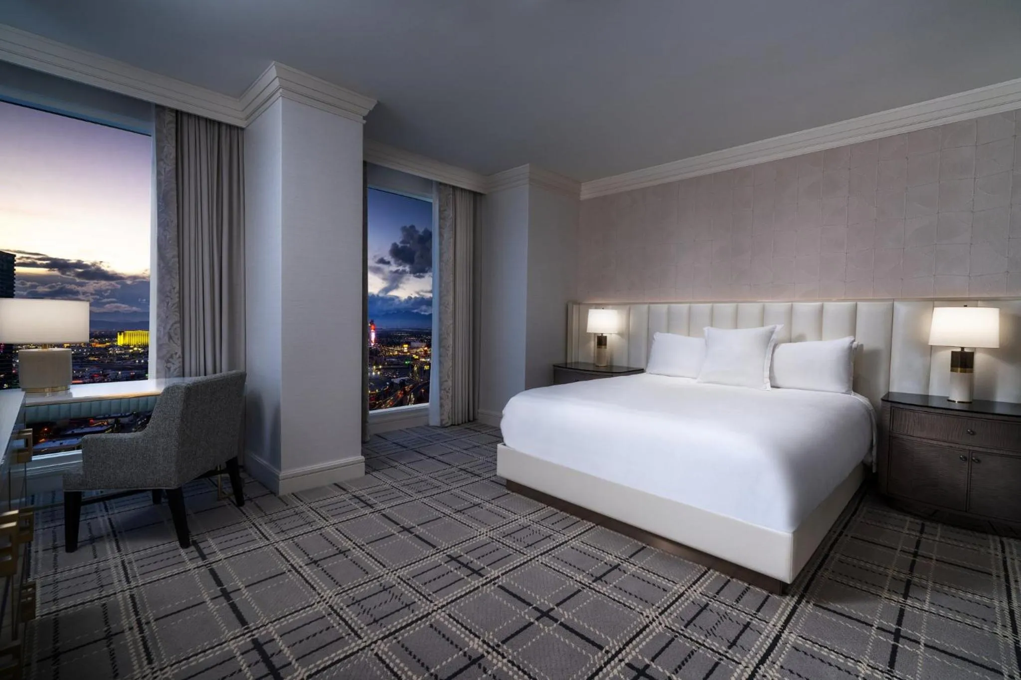 Photo of the whole room, Bed in Bellagio