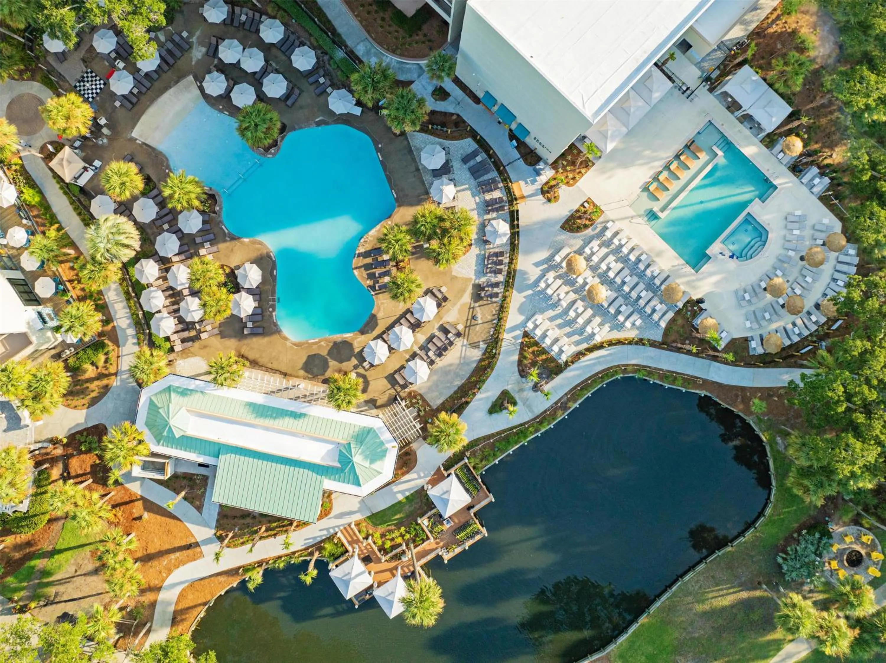 Property building in Sonesta Resort Hilton Head Island