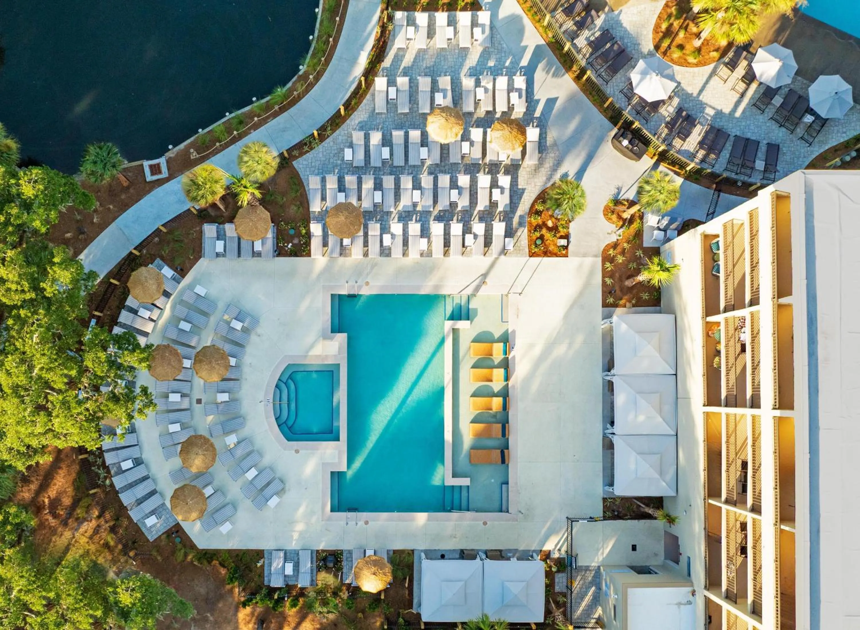 Property building in Sonesta Resort Hilton Head Island