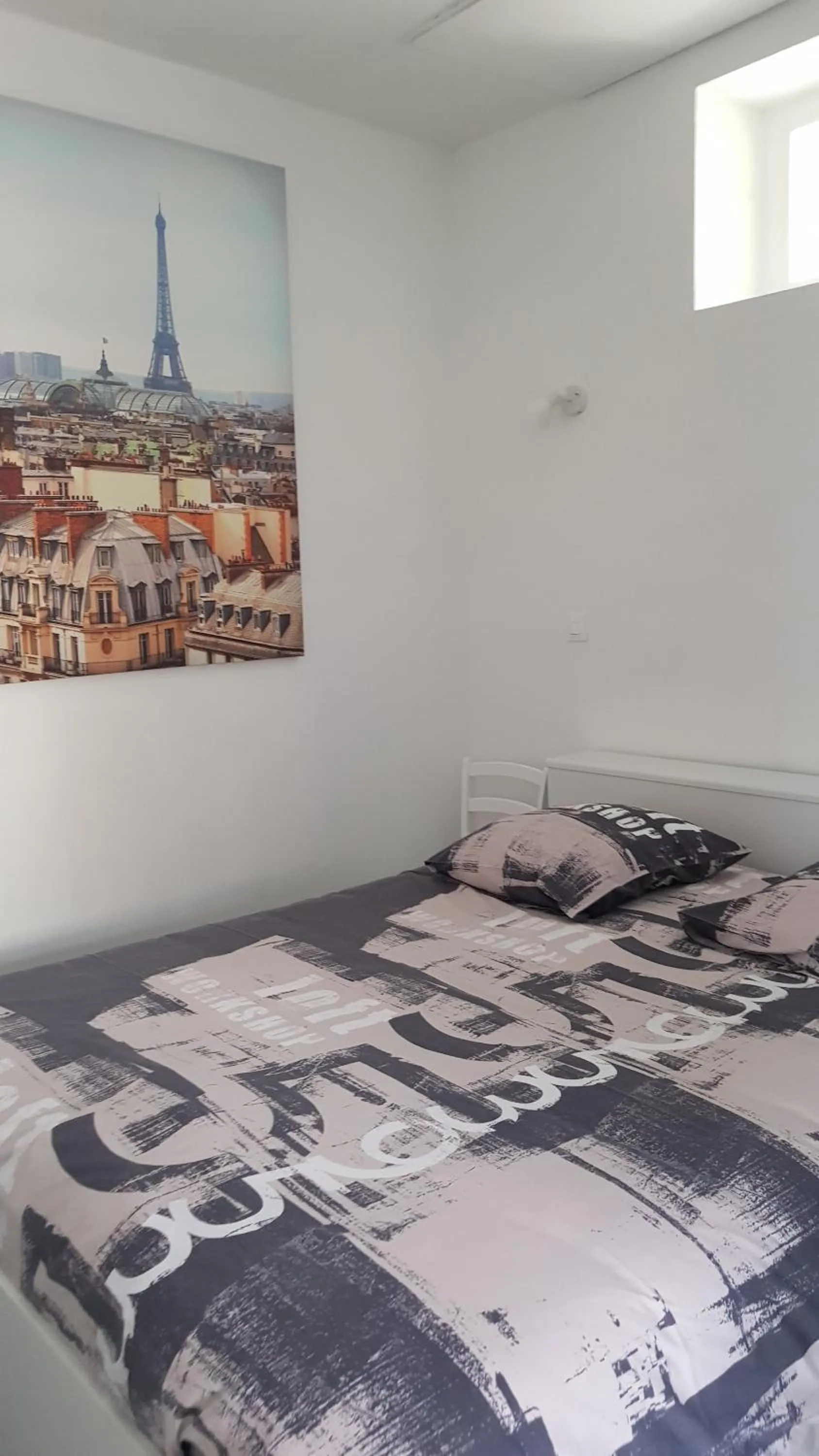 Bed in Chez Laurence