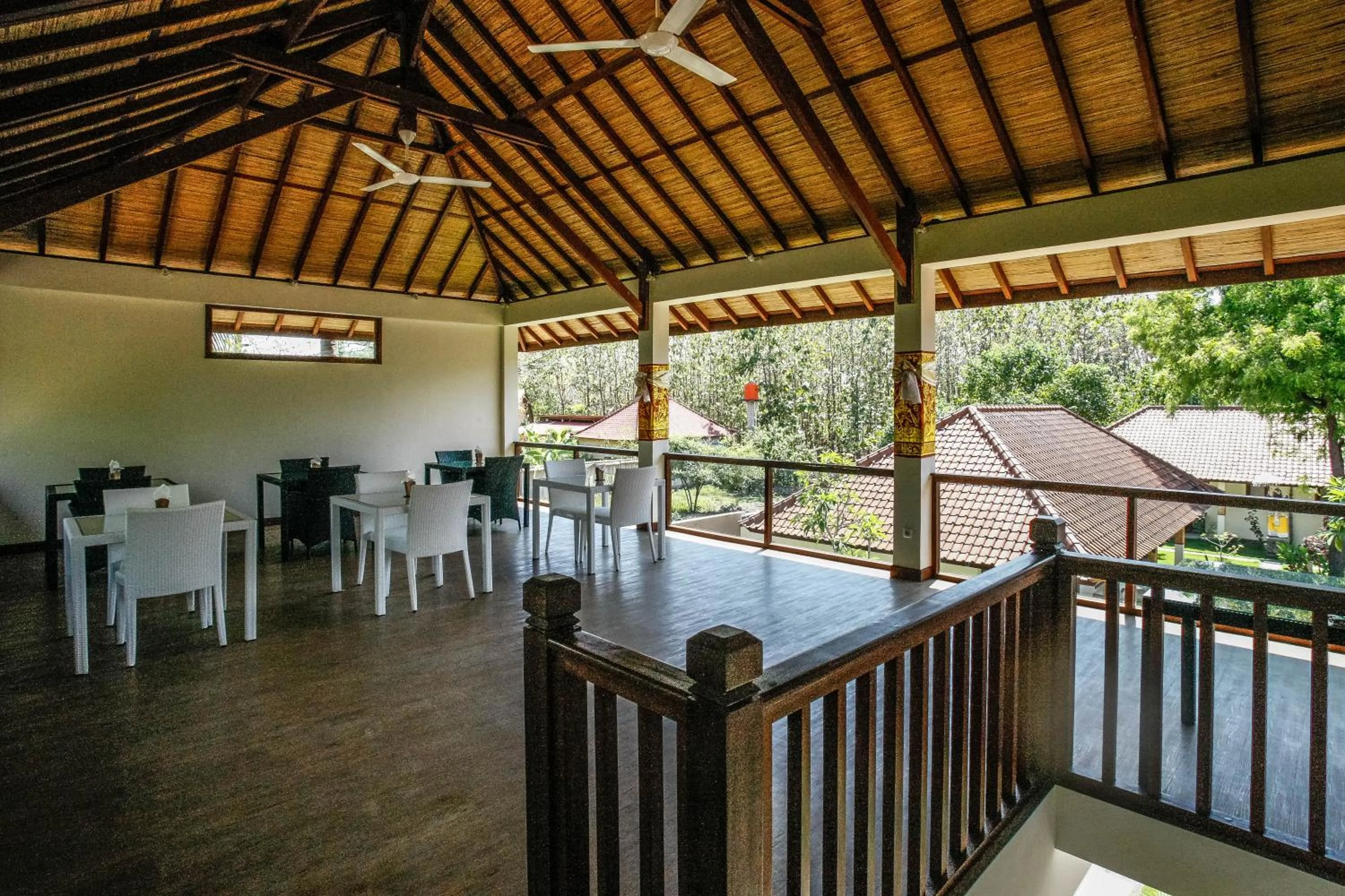 Restaurant/places to eat in Mimpi Nyata by Phocéa