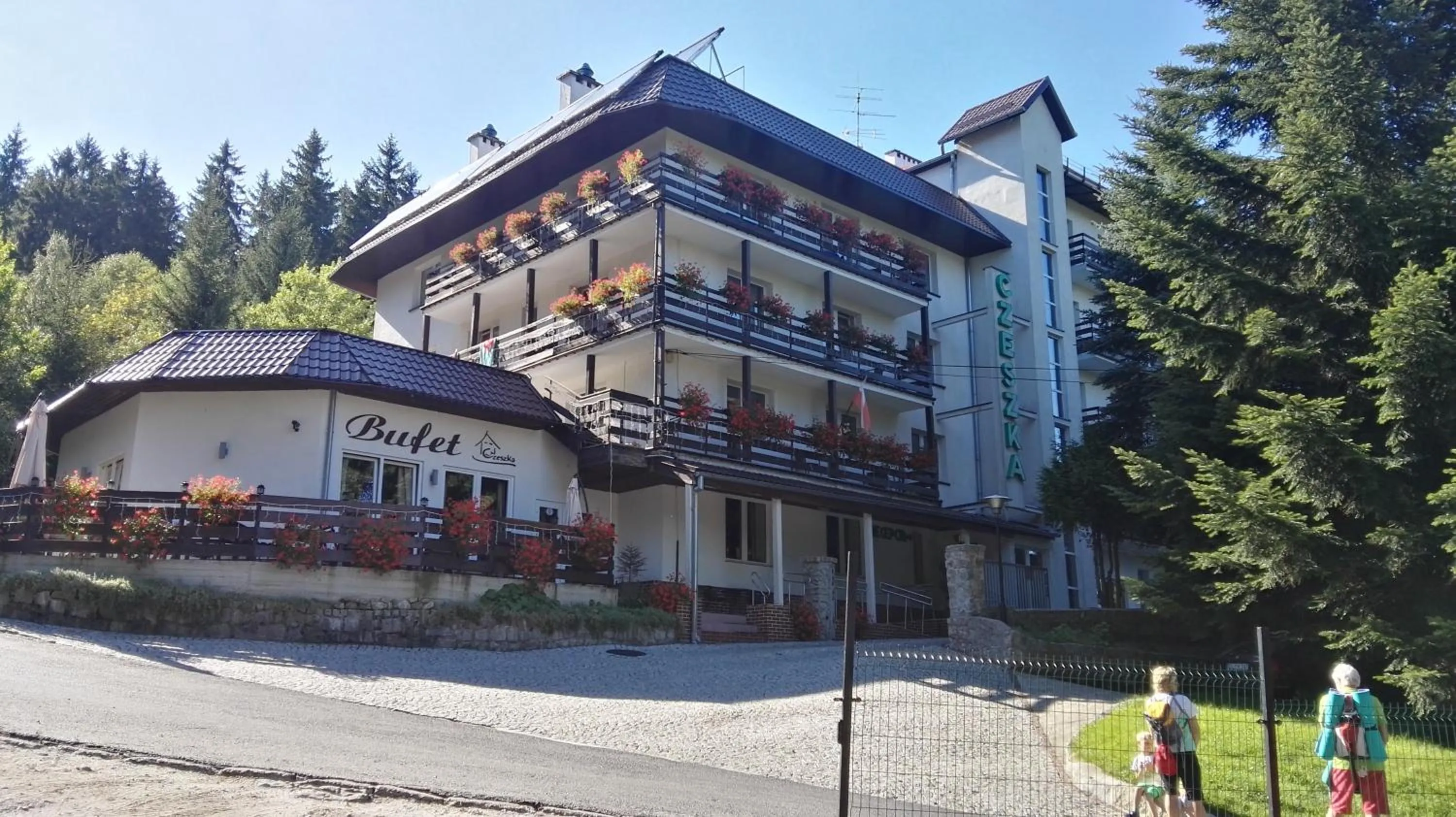 Facade/entrance in Górski Kompleks Turystyczny Czeszka i Słowaczka