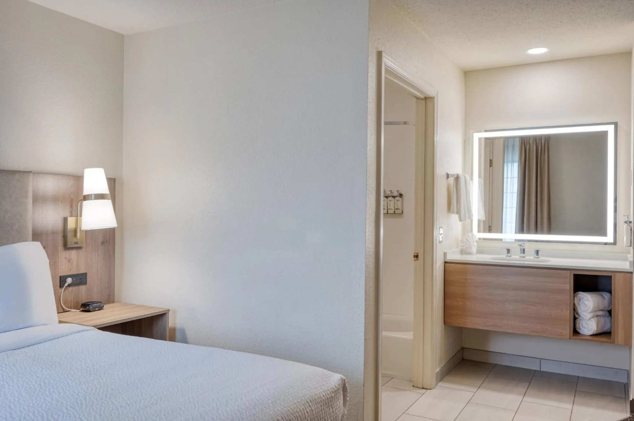 Photo of the whole room, Bed in Staybridge Suites Allentown Airport Lehigh Valley by IHG