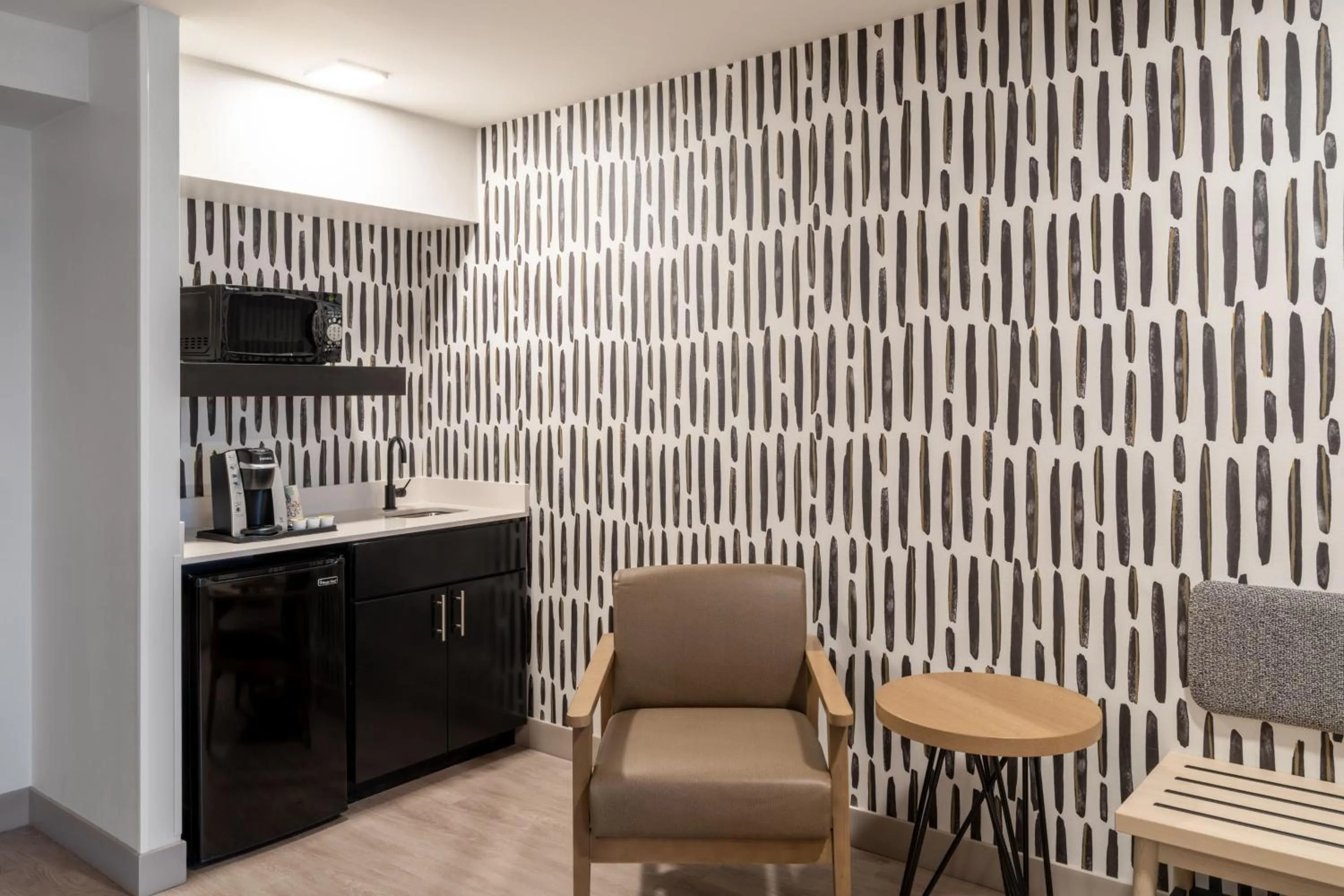 Photo of the whole room in Atwell Suites Austin Airport by IHG