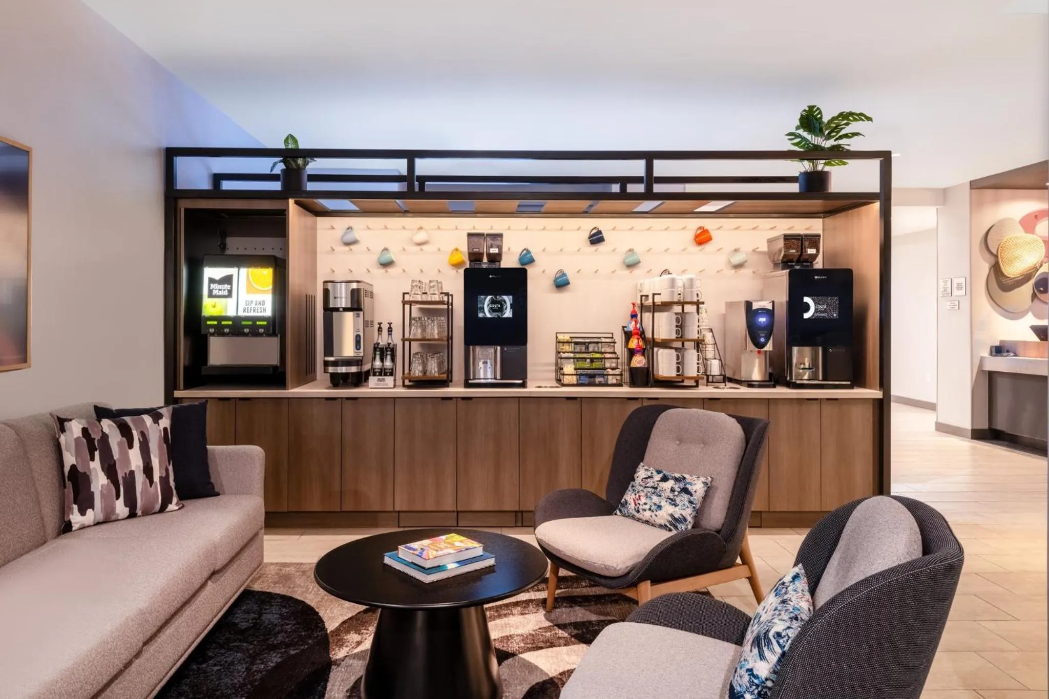 Lounge or bar in Atwell Suites Austin Airport by IHG
