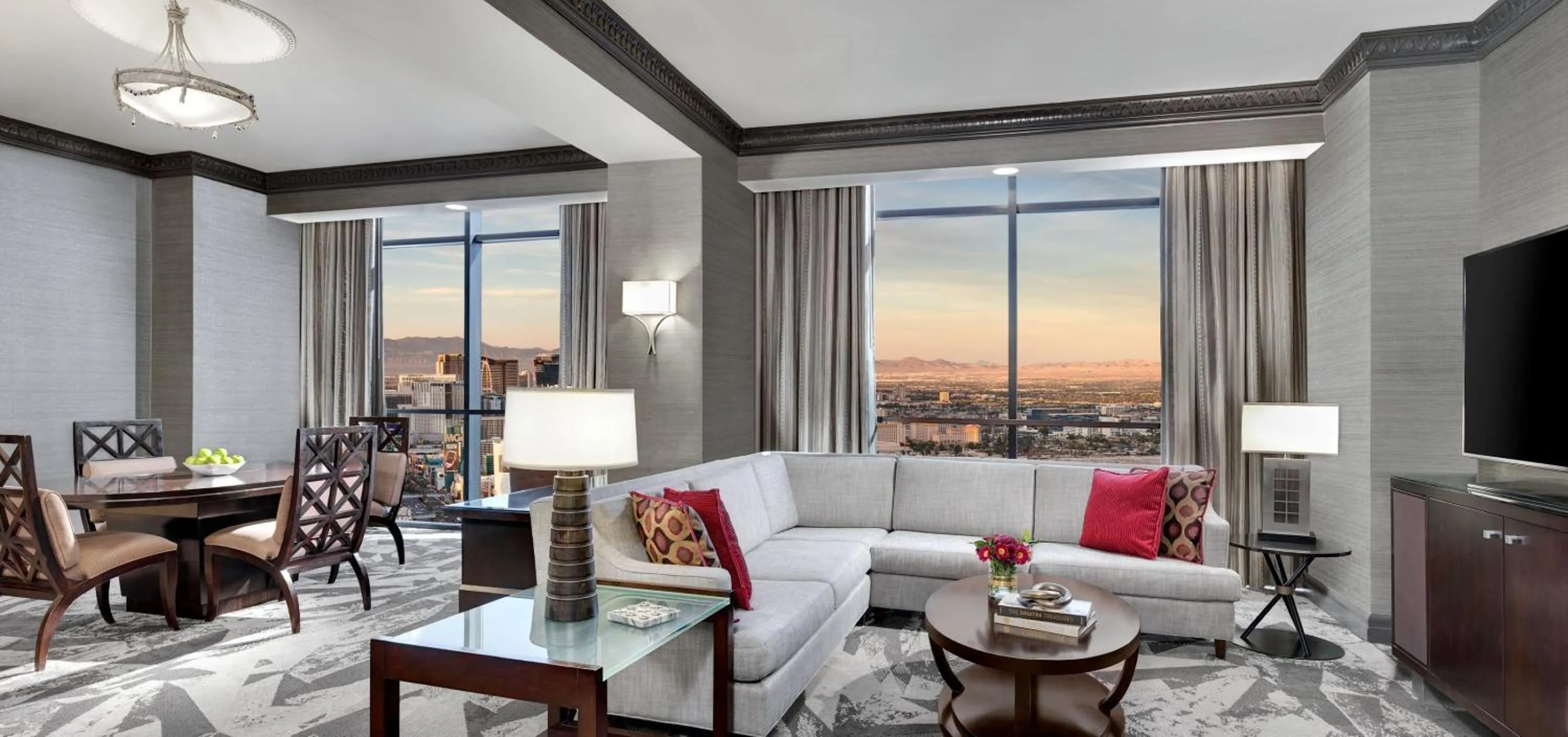 Photo of the whole room in Luxor