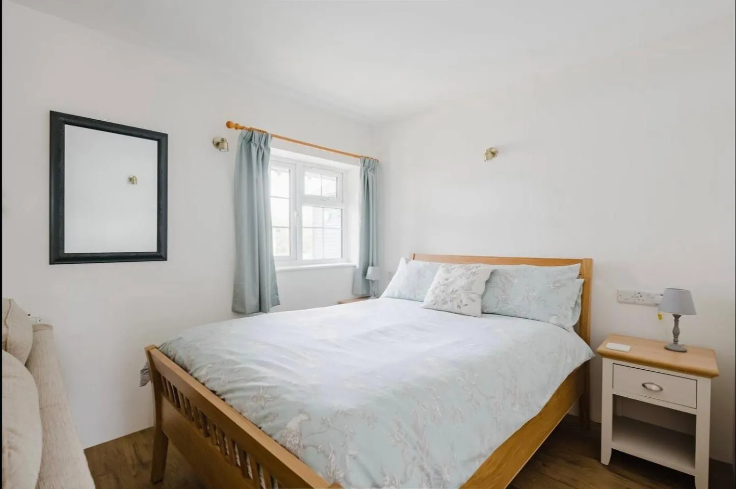 Bedroom, Bed in Great Sampford B&B Sorrells farm