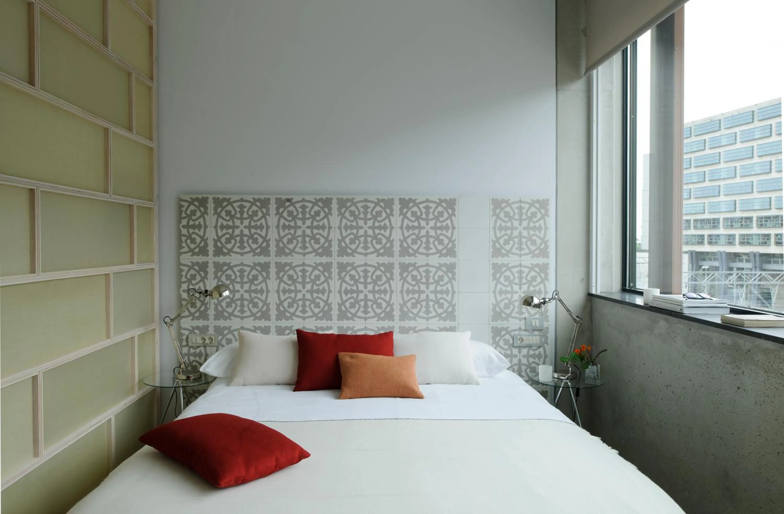 Bed in Eric Vökel Boutique Apartments - Amsterdam Suites