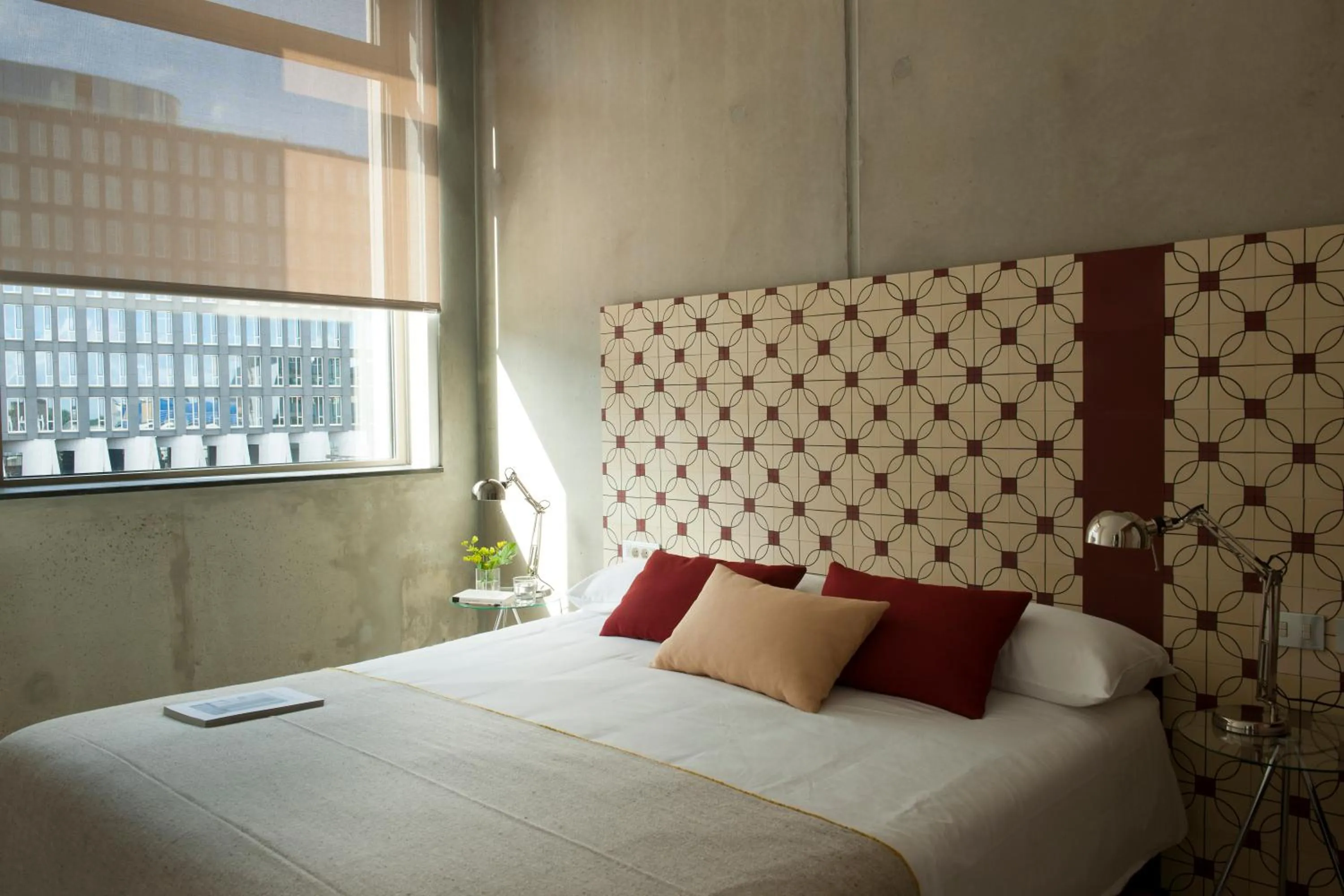 Bed in Eric Vökel Boutique Apartments - Amsterdam Suites