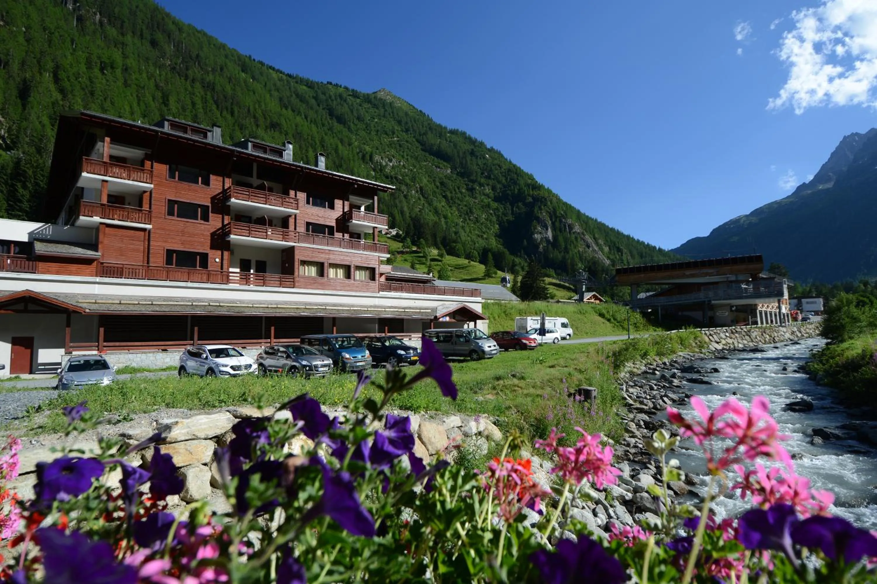Property building in Dormio Resort Les Portes du Mont Blanc