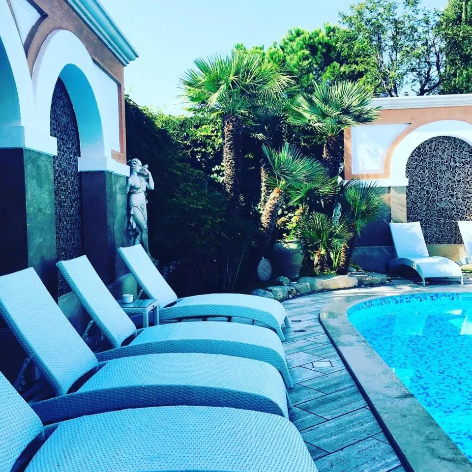 Property building in Foglie D' Acqua