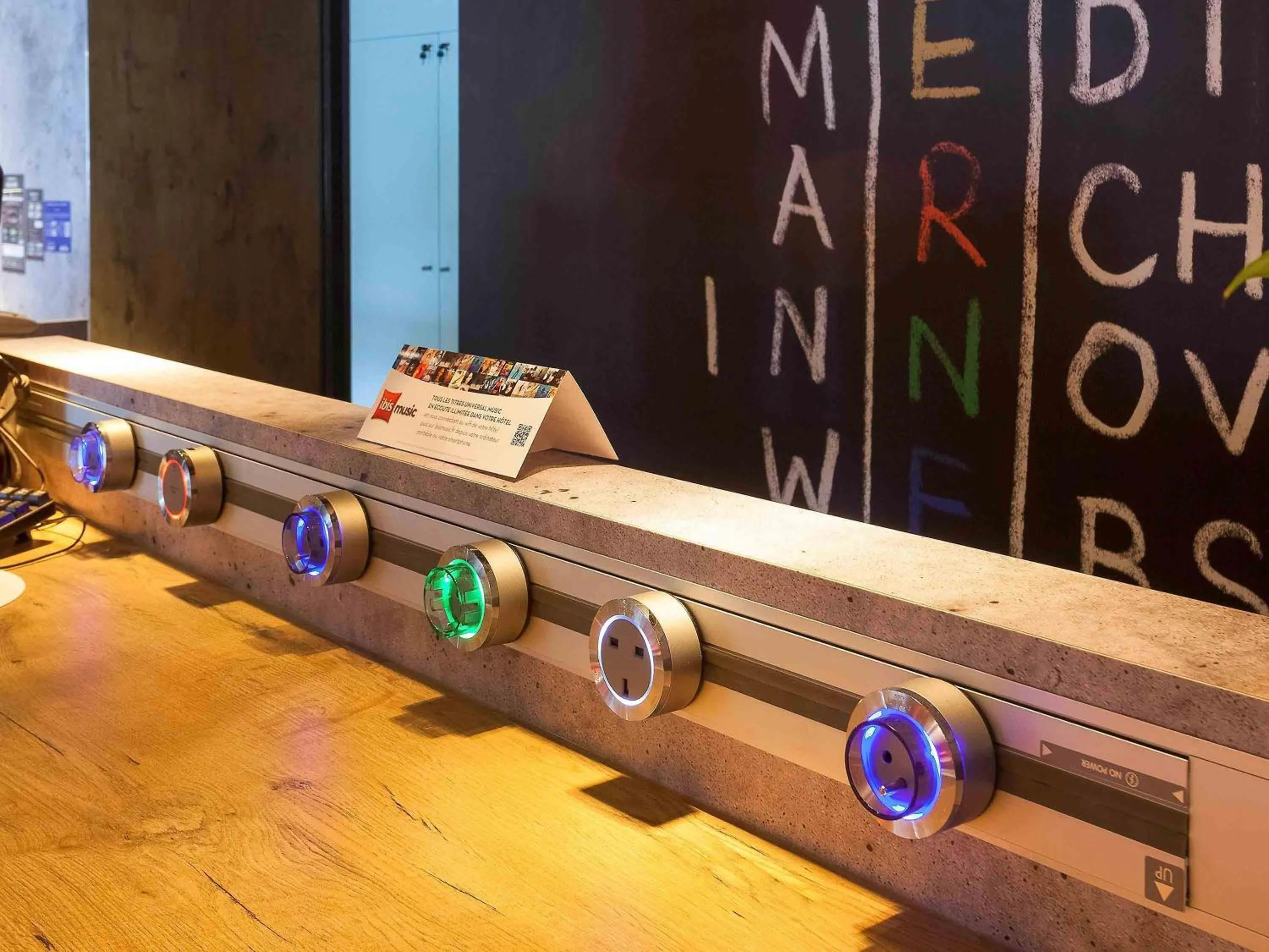 Property building in ibis Cherbourg La Glacerie