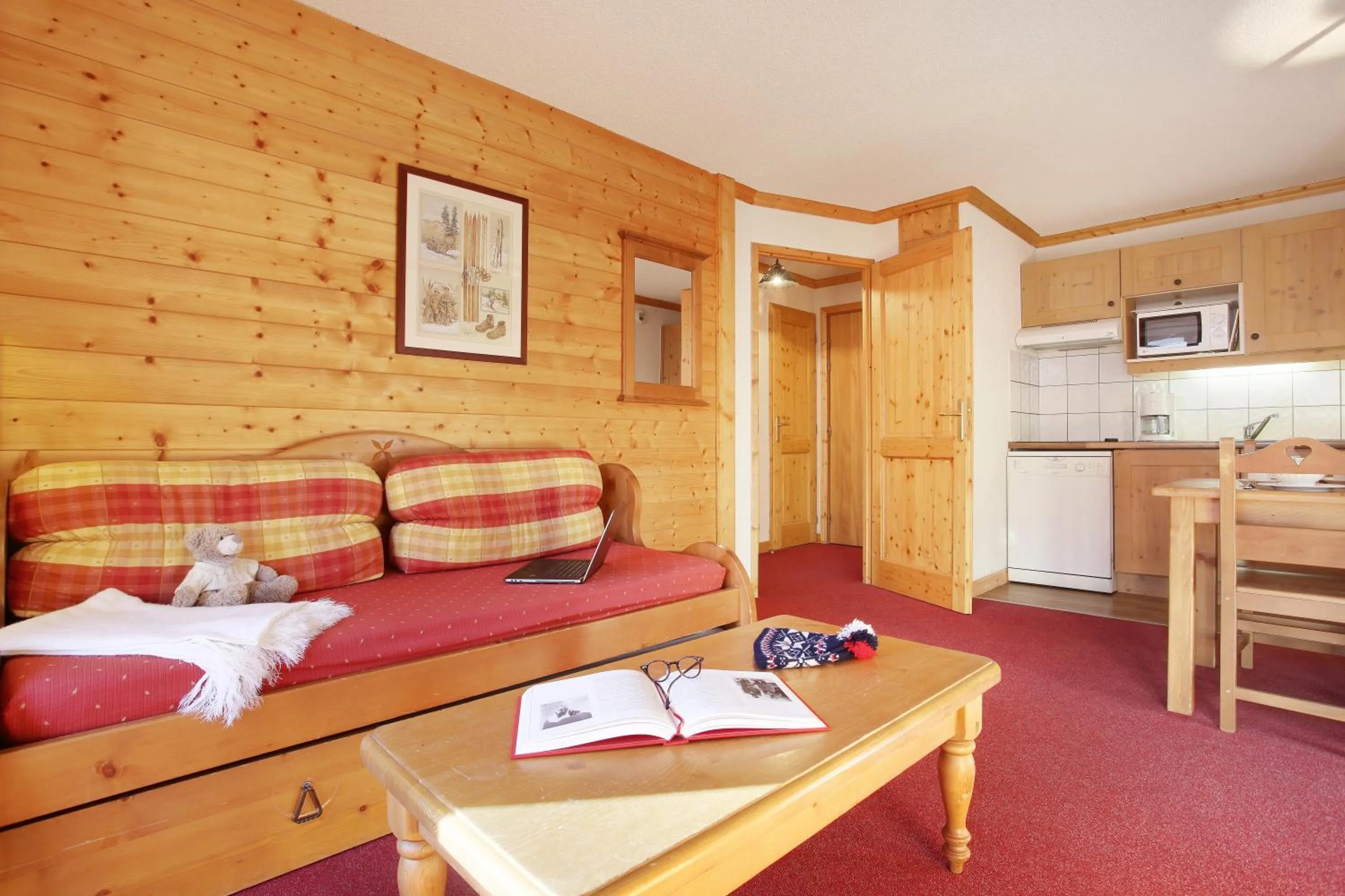 Seating area, Bed in Résidence Odalys Le Village