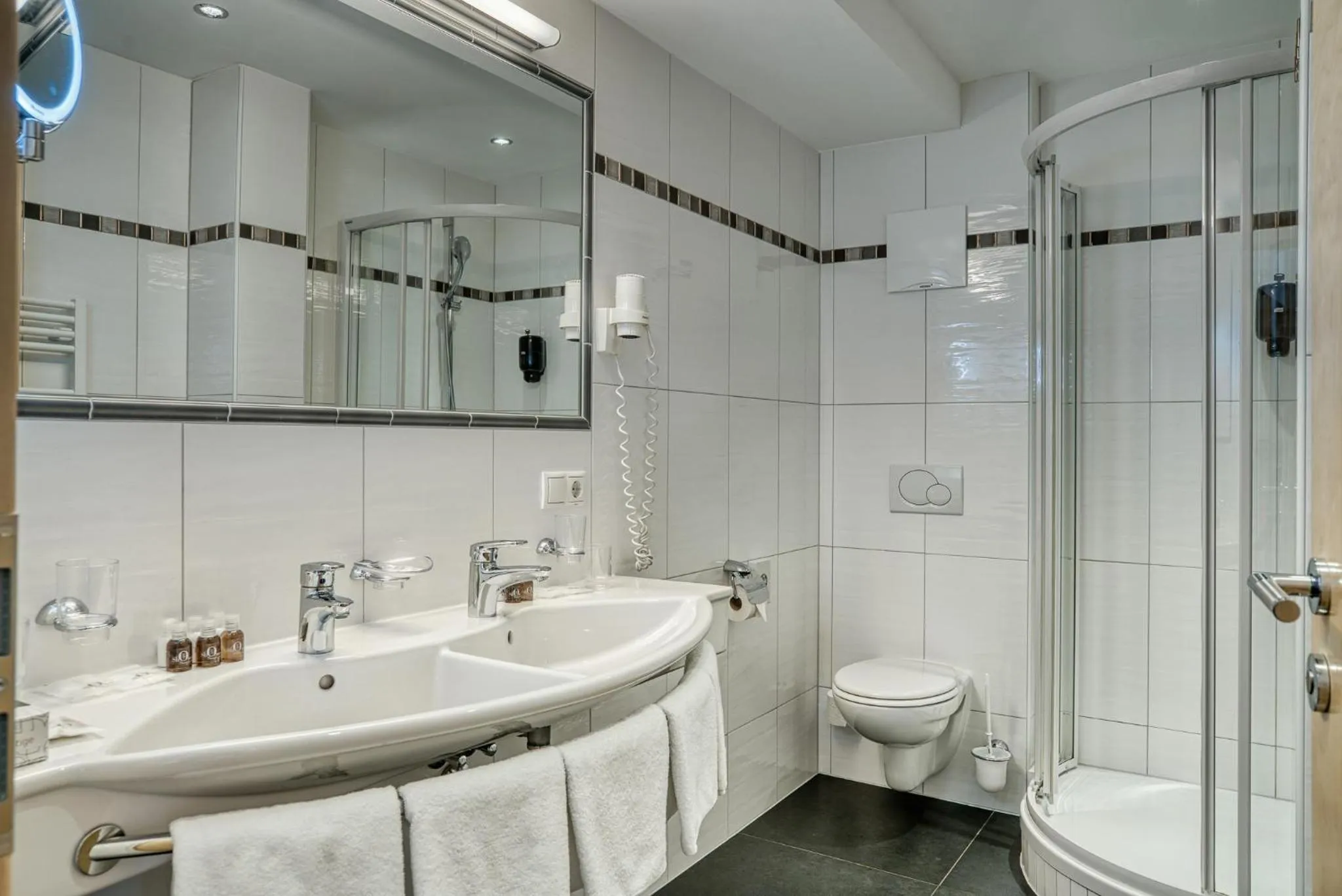 Bathroom in SonnenHOF hotel gerlos centrum