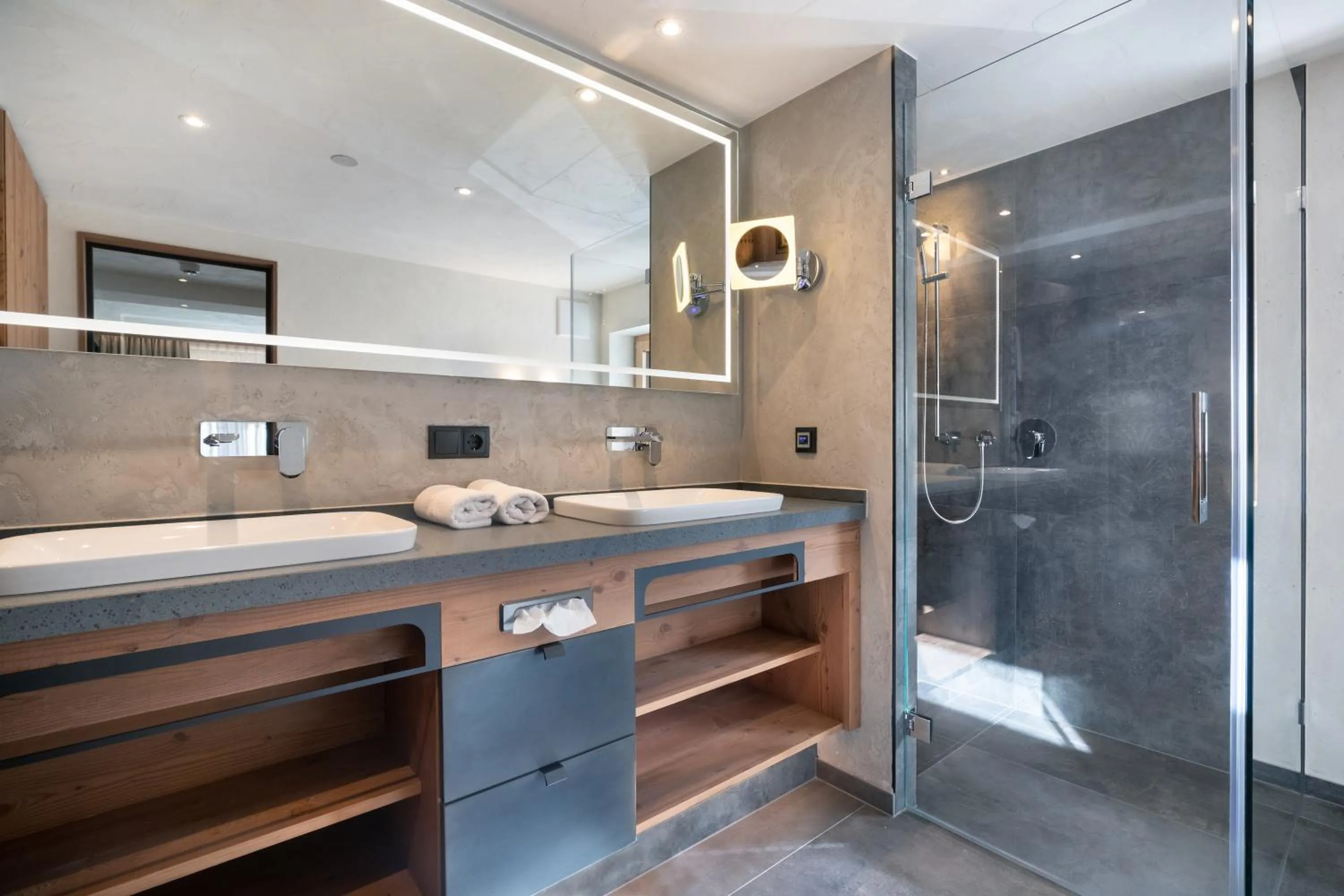 Bathroom in SonnenHOF hotel gerlos centrum