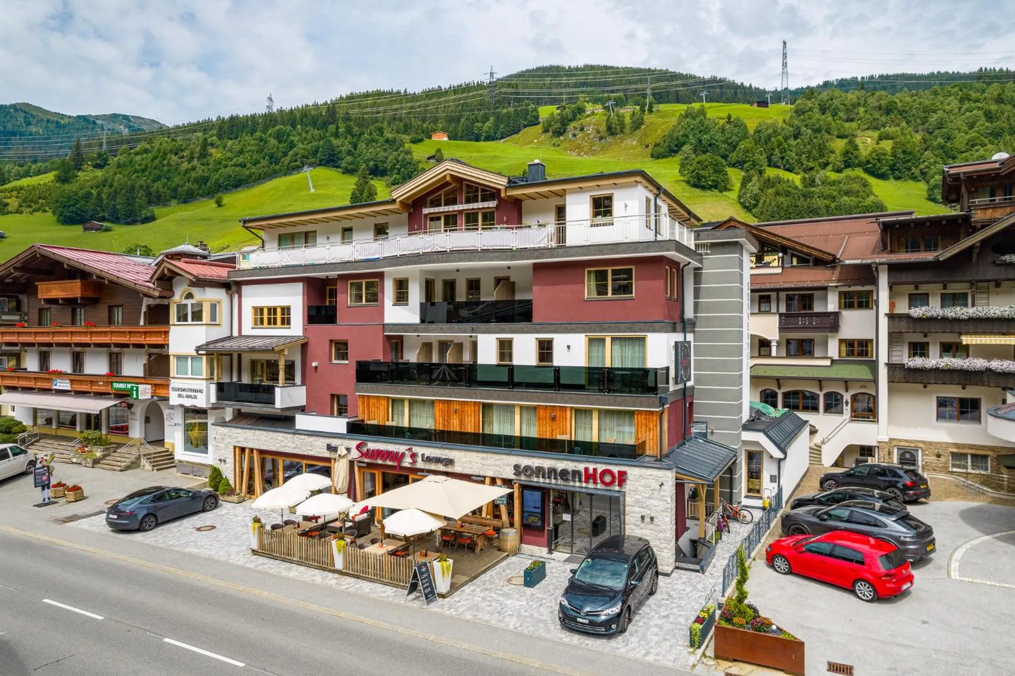 Property building in SonnenHOF hotel gerlos centrum