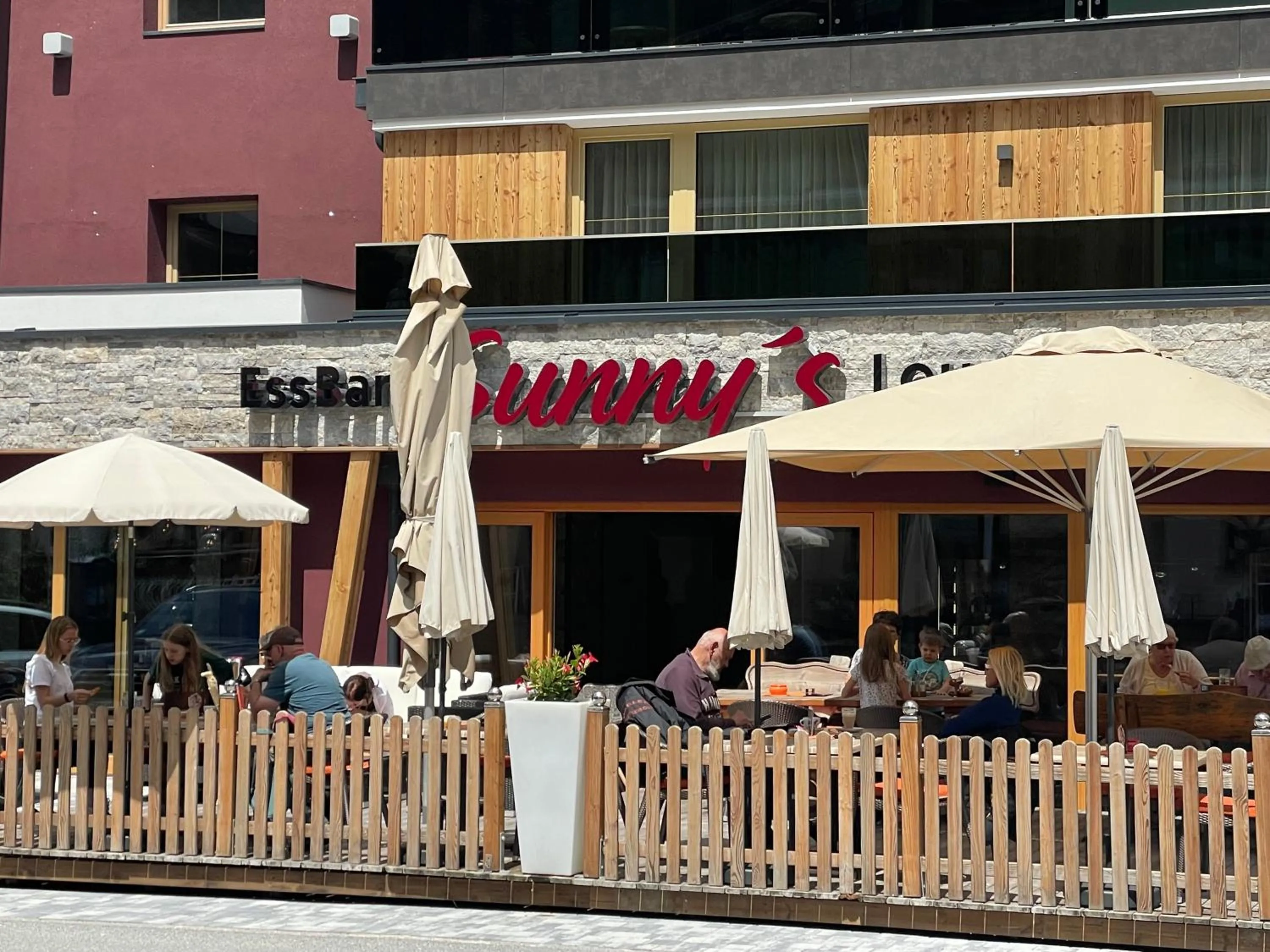 Restaurant/places to eat in SonnenHOF hotel gerlos centrum