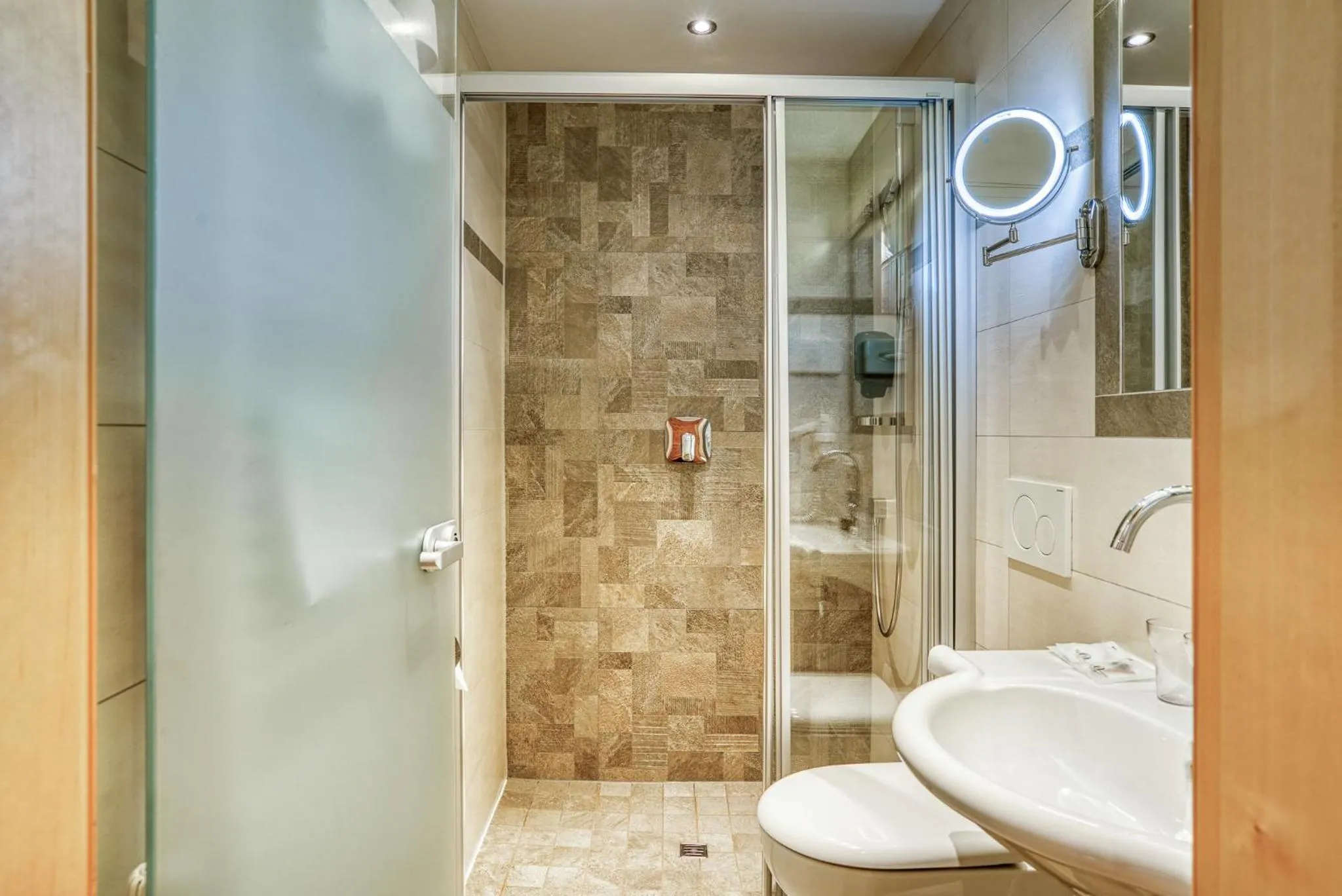 Bathroom in SonnenHOF hotel gerlos centrum