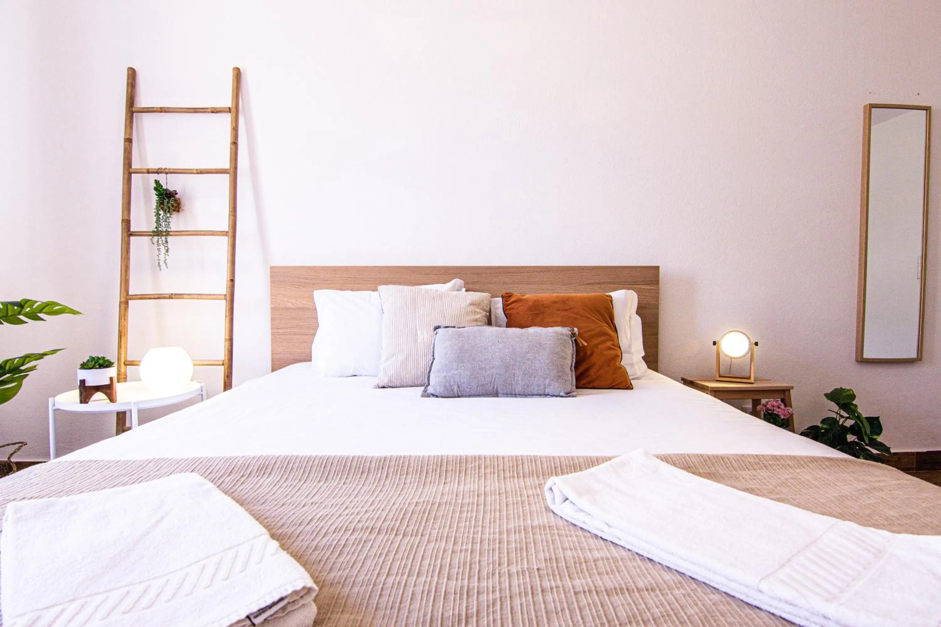 Bed in Faro Central - Holiday Apartments