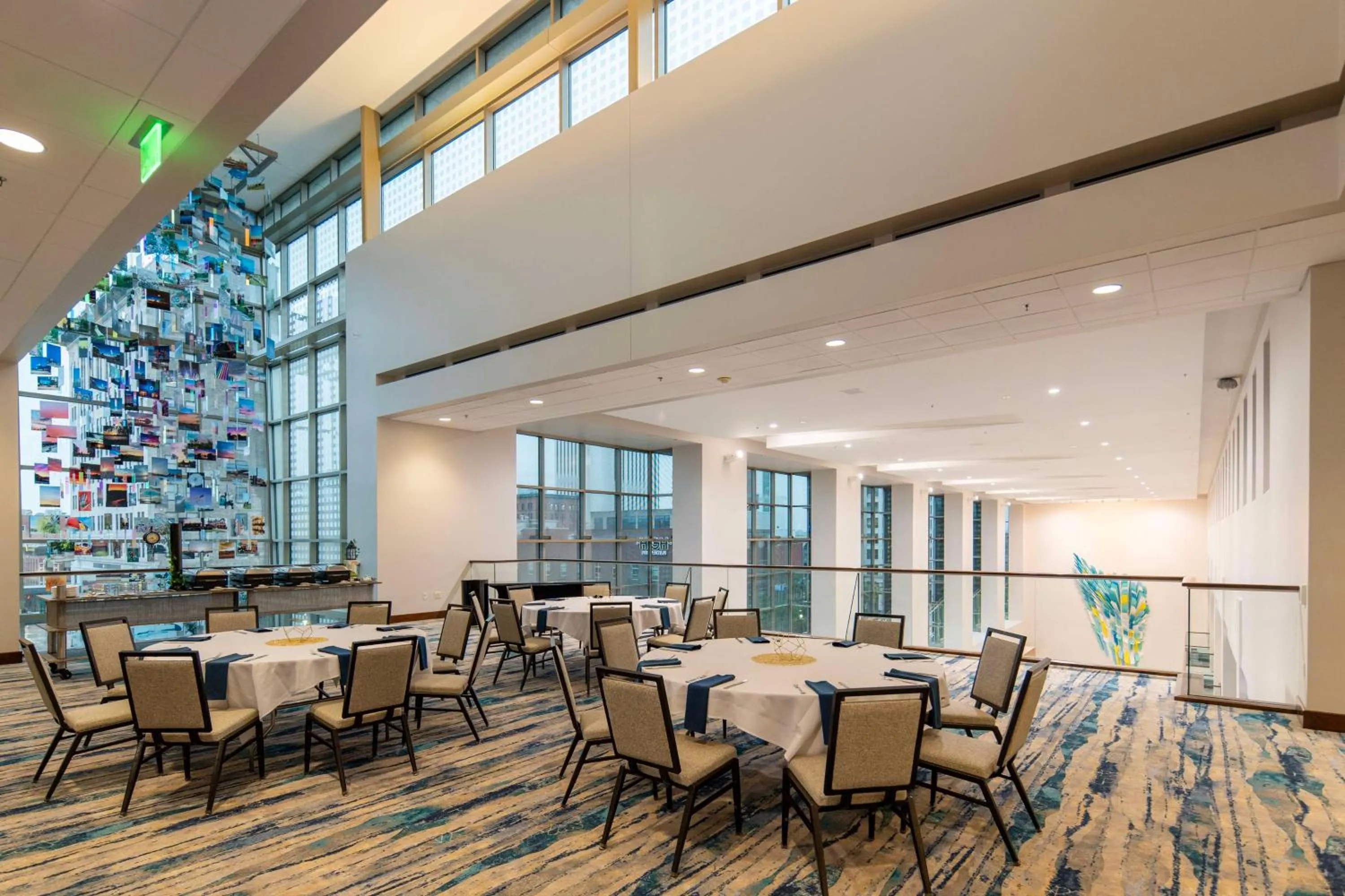 Lobby or reception in DoubleTree by Hilton Hotel Cedar Rapids Convention Complex