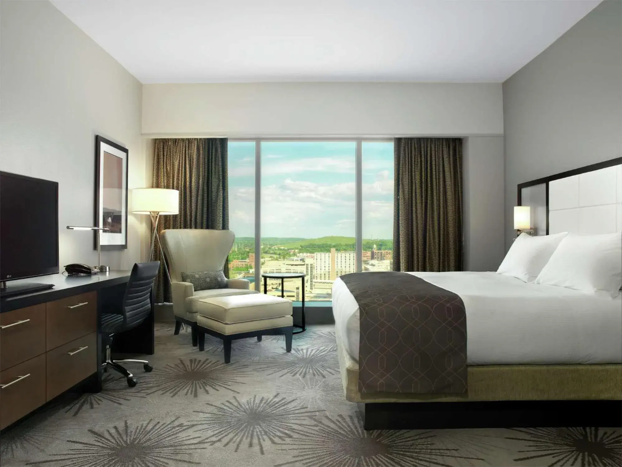 King Room with City View - Upper Floor in DoubleTree by Hilton Hotel Cedar Rapids Convention Complex King Room with City View - Upper Floor in DoubleTree by Hilton Hotel Cedar Rapids Convention Complex
