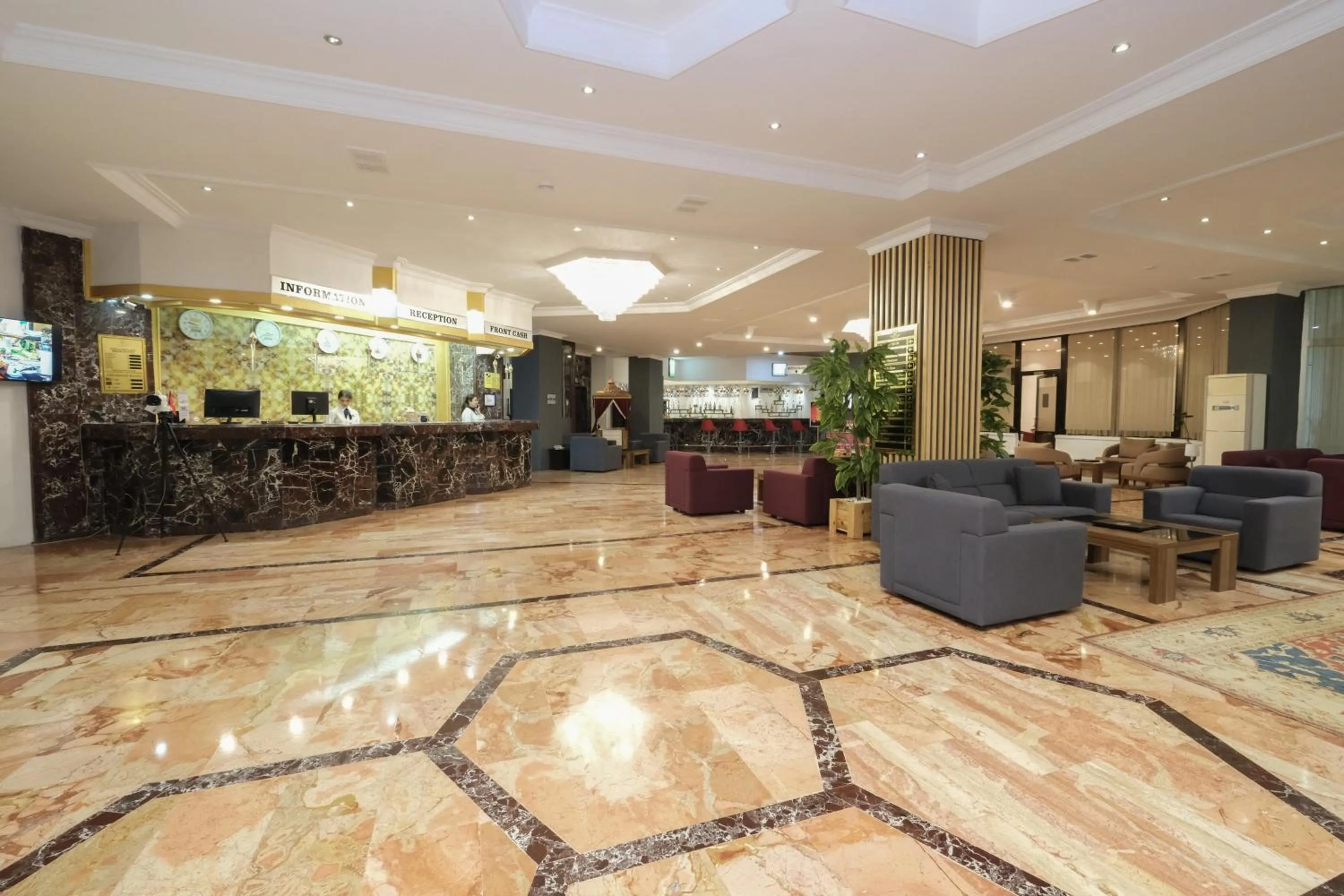 Lobby or reception in SIGNATURE GARDEN AVANOS Hotel & SPA