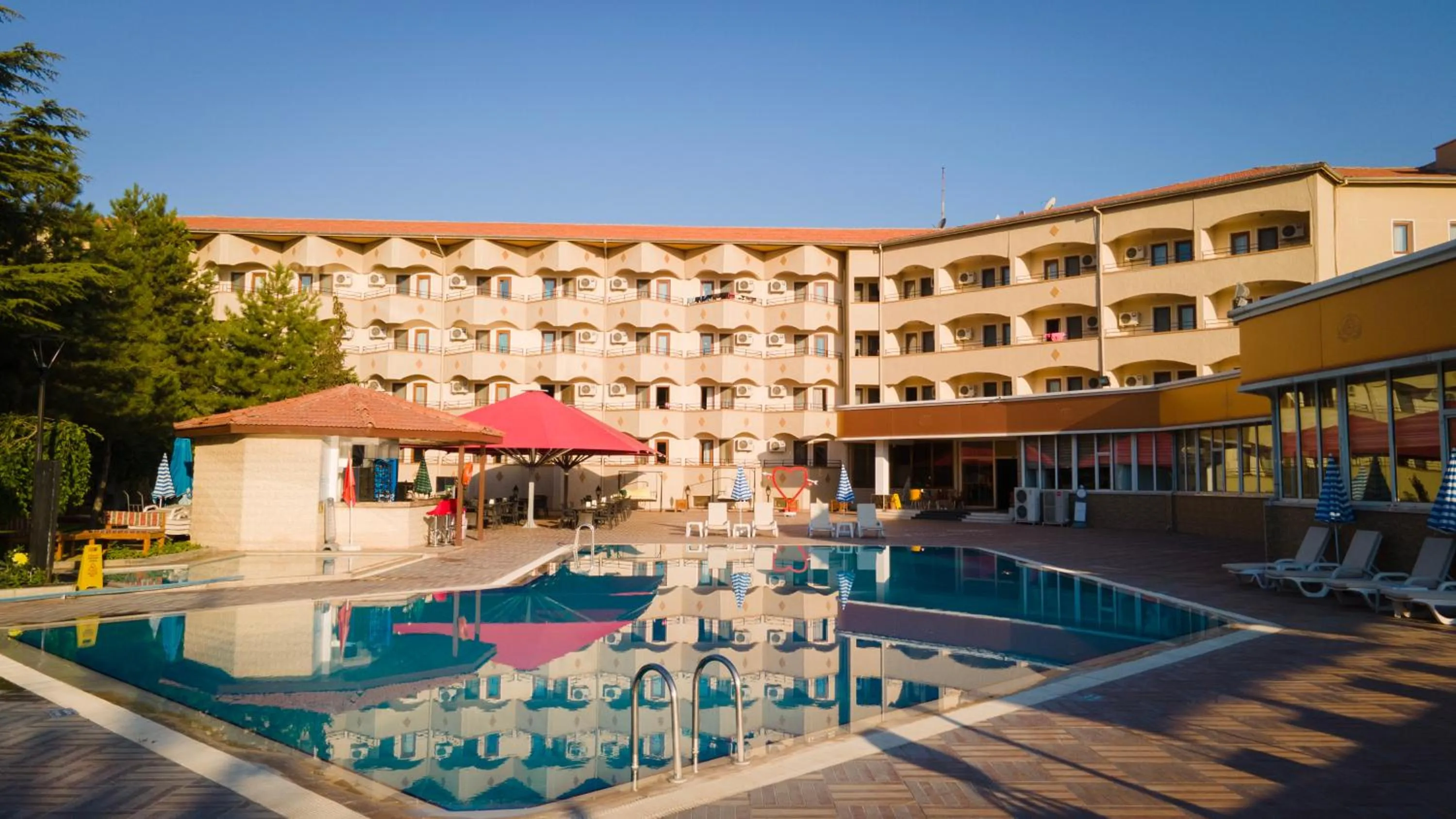 Property building in SIGNATURE GARDEN AVANOS Hotel & SPA