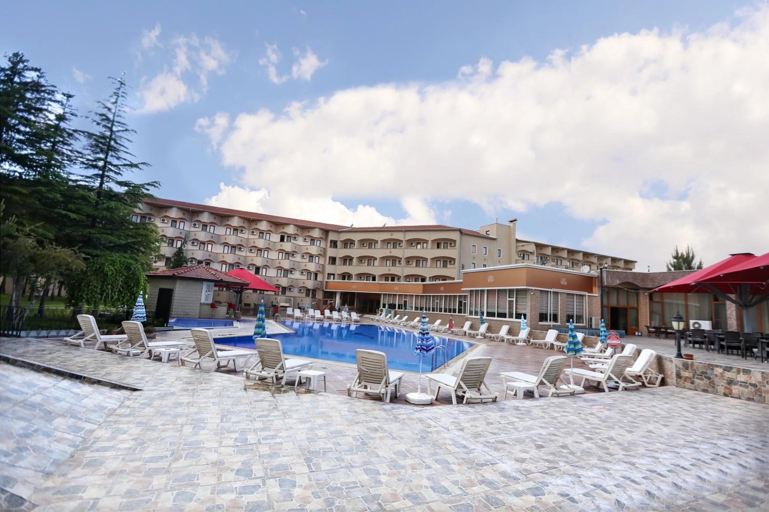 Property building in SIGNATURE GARDEN AVANOS Hotel & SPA