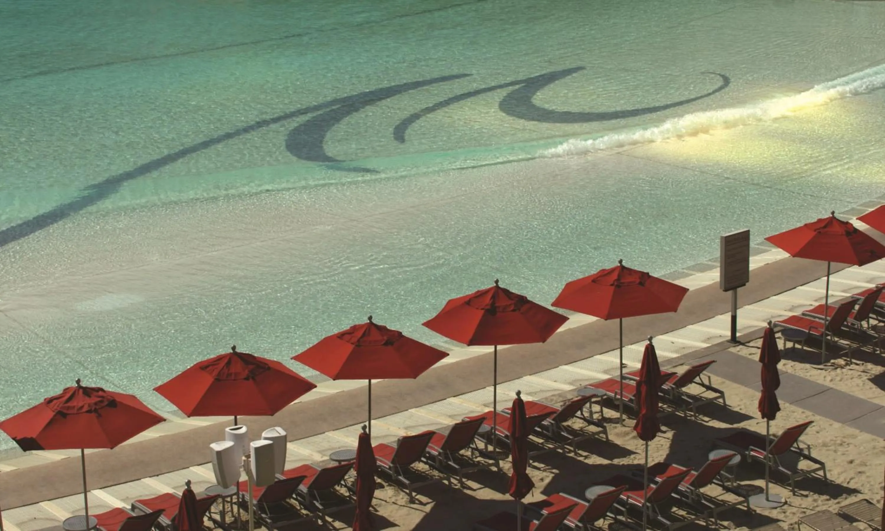 Swimming pool in Mandalay Bay