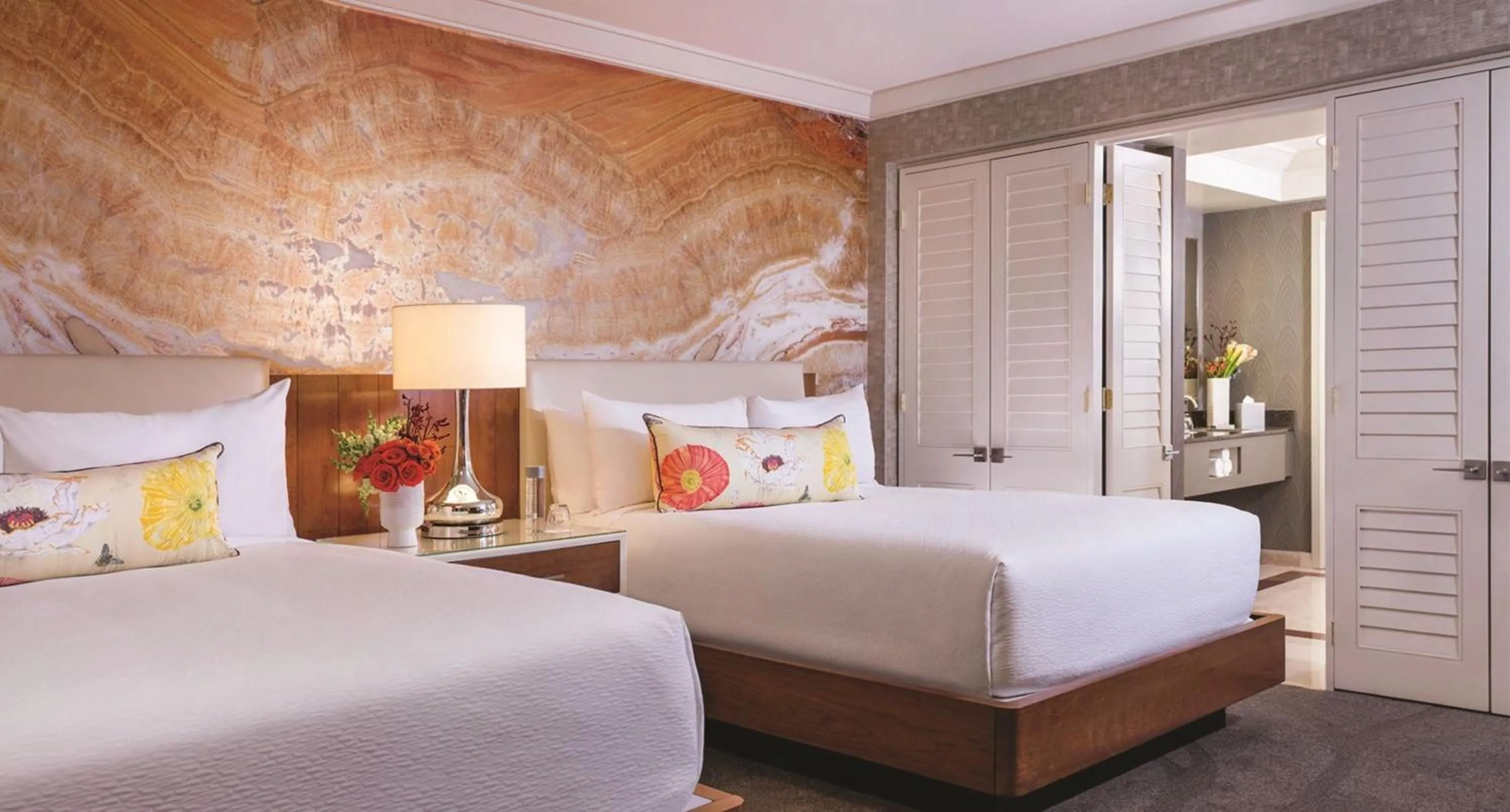 Photo of the whole room, Bed in Mandalay Bay