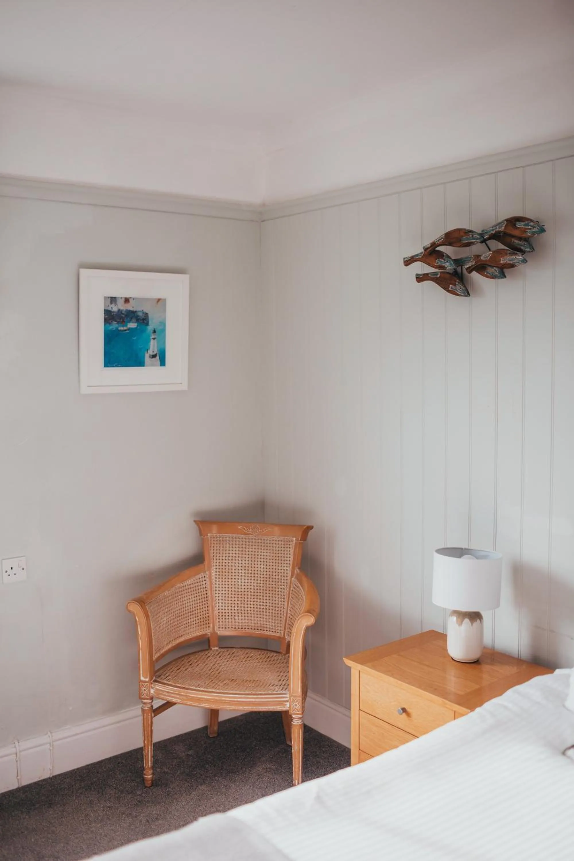 Seating area, Bed in The Bay Hotel