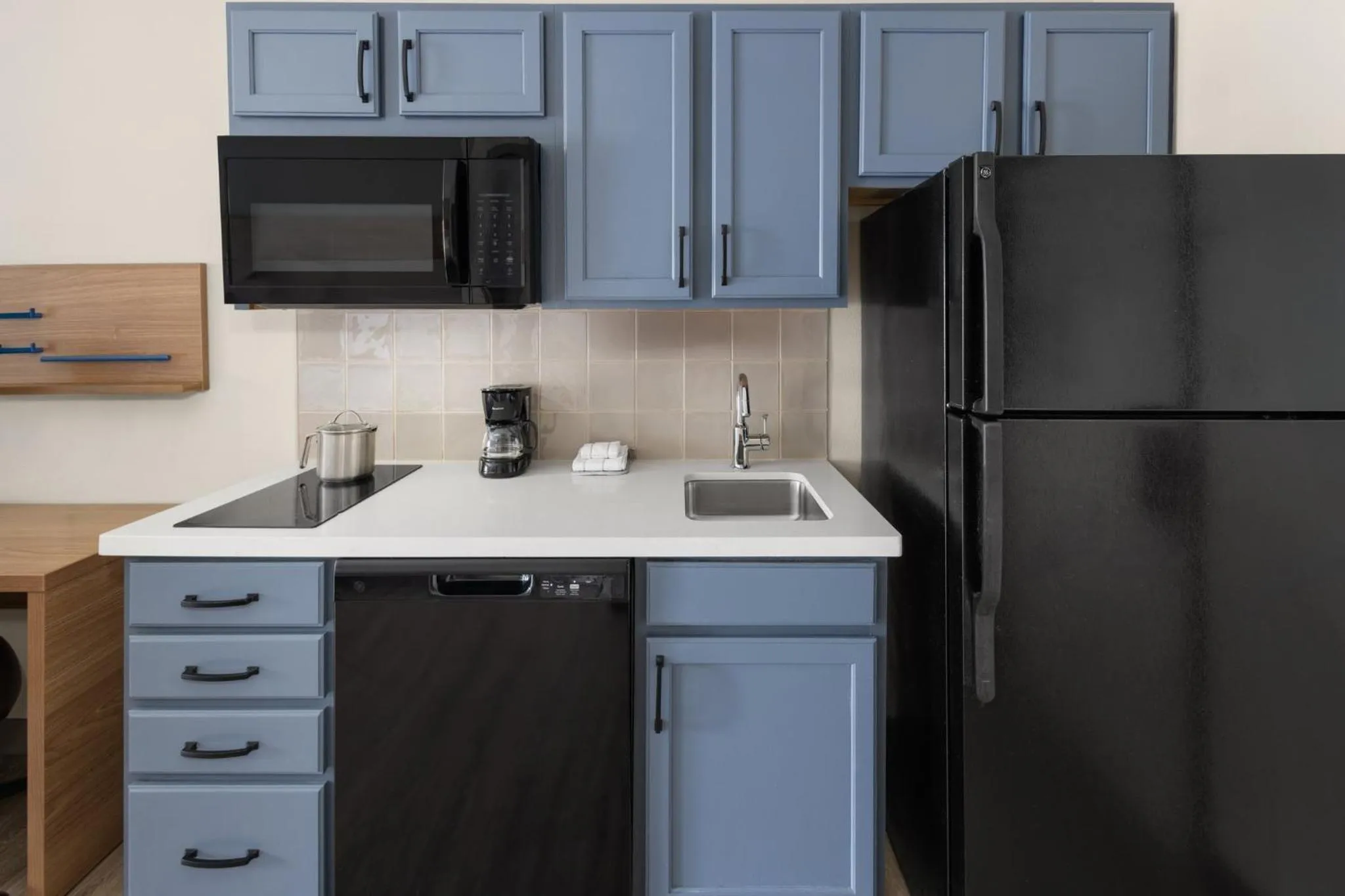 Bedroom in Candlewood Suites Aberdeen-Bel Air by IHG