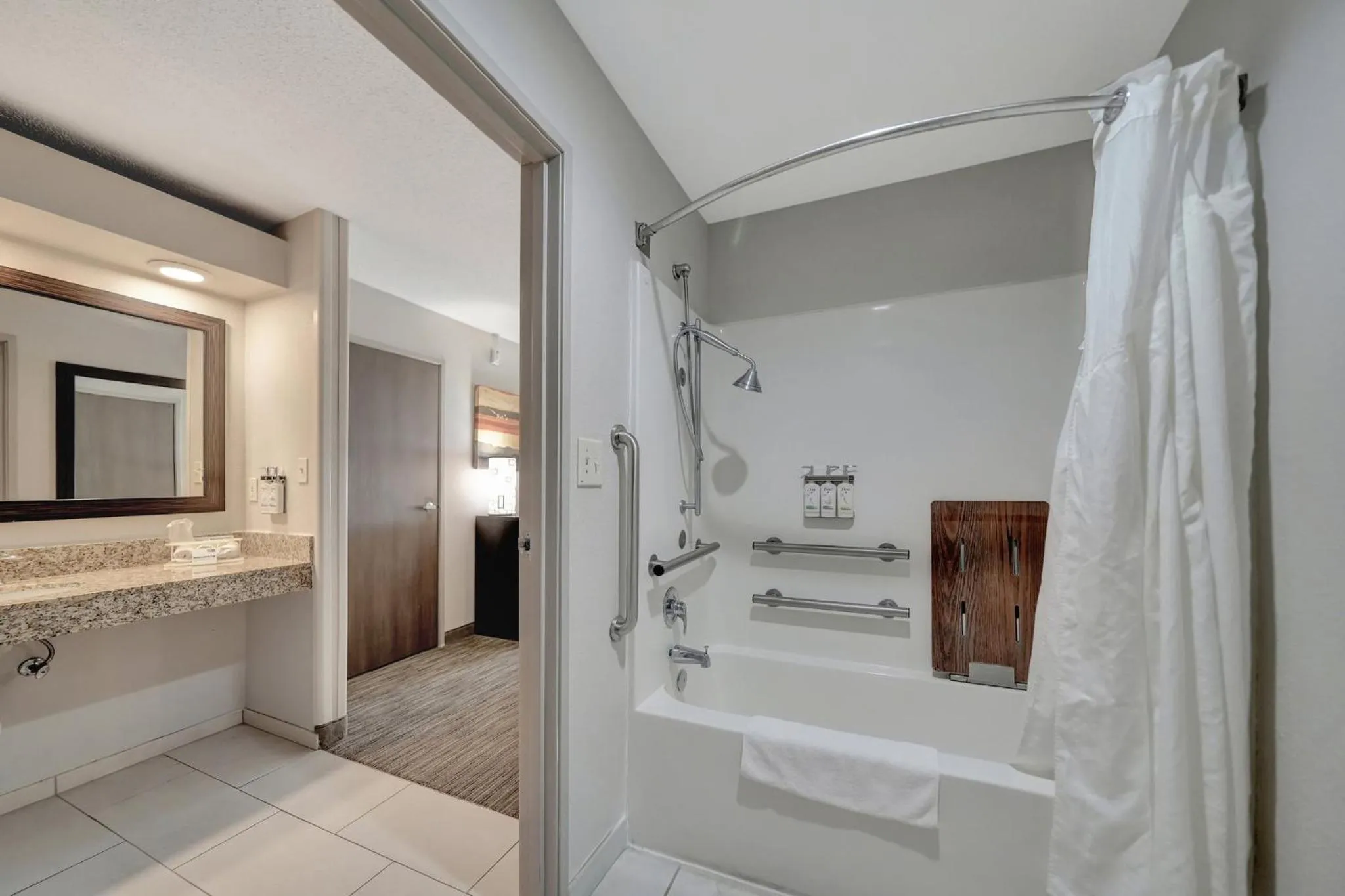 Bathroom in Holiday Inn Express Hotel & Suites Beatrice by IHG