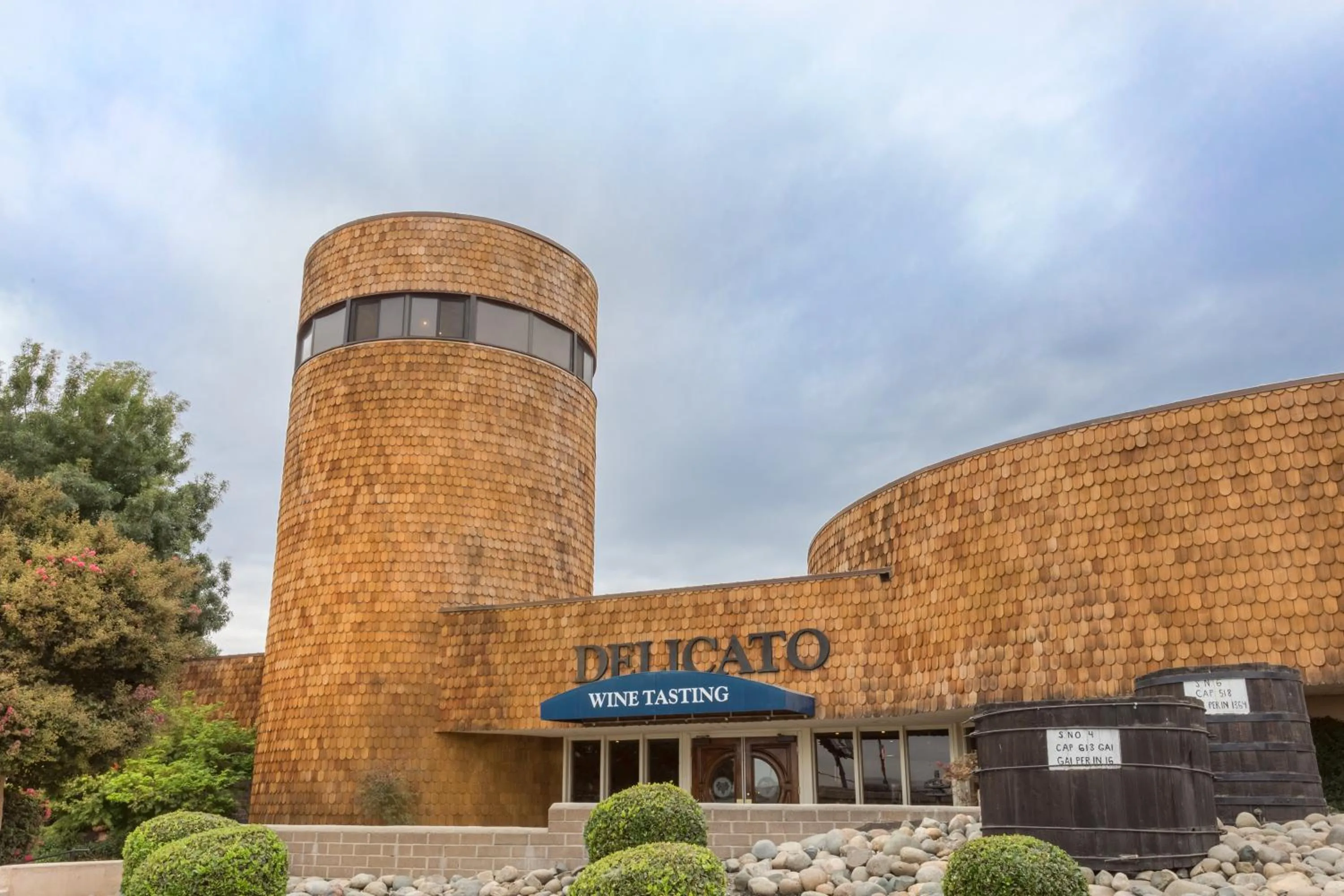 Restaurant/places to eat in Holiday Inn Express Hotel & Suites Manteca by IHG