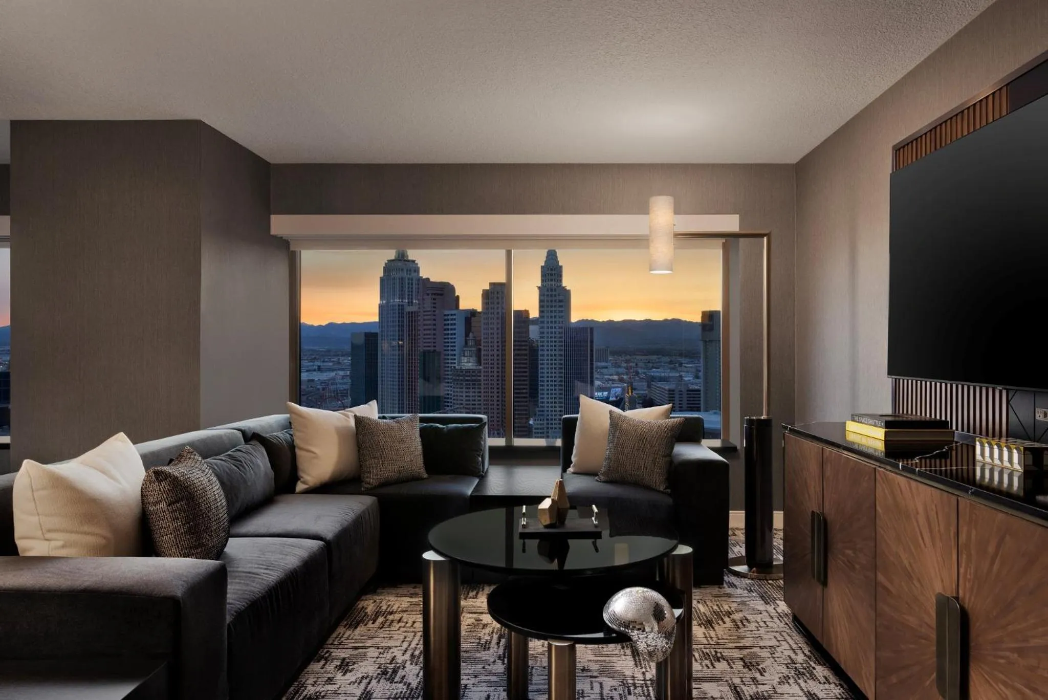 Photo of the whole room in MGM Grand