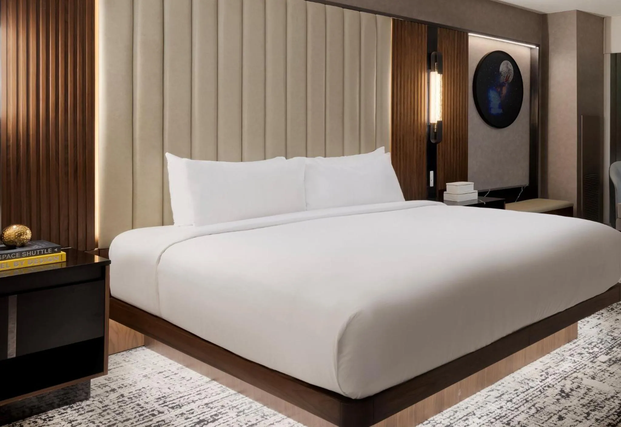 Photo of the whole room, Bed in MGM Grand