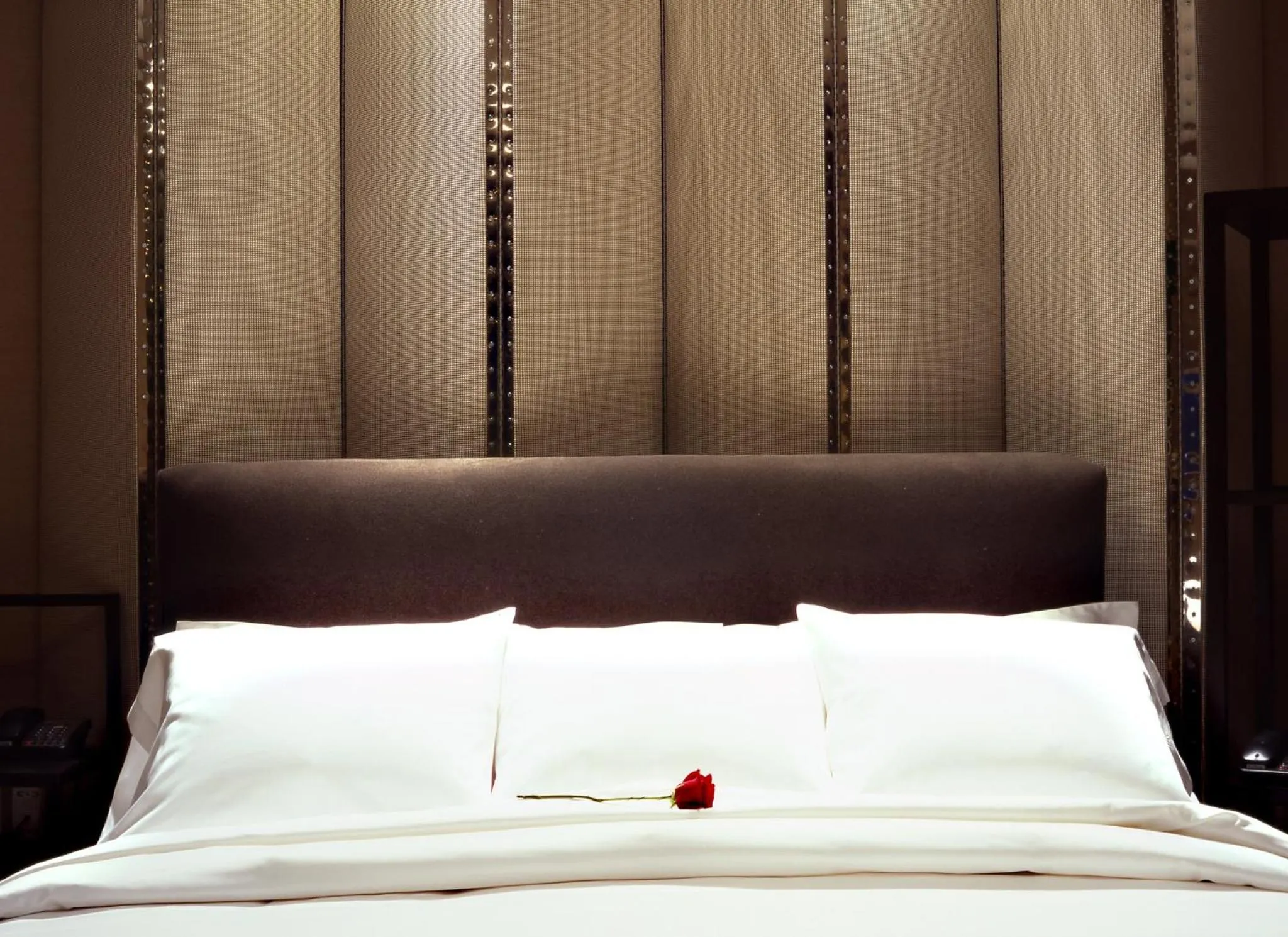 Photo of the whole room, Bed in MGM Grand