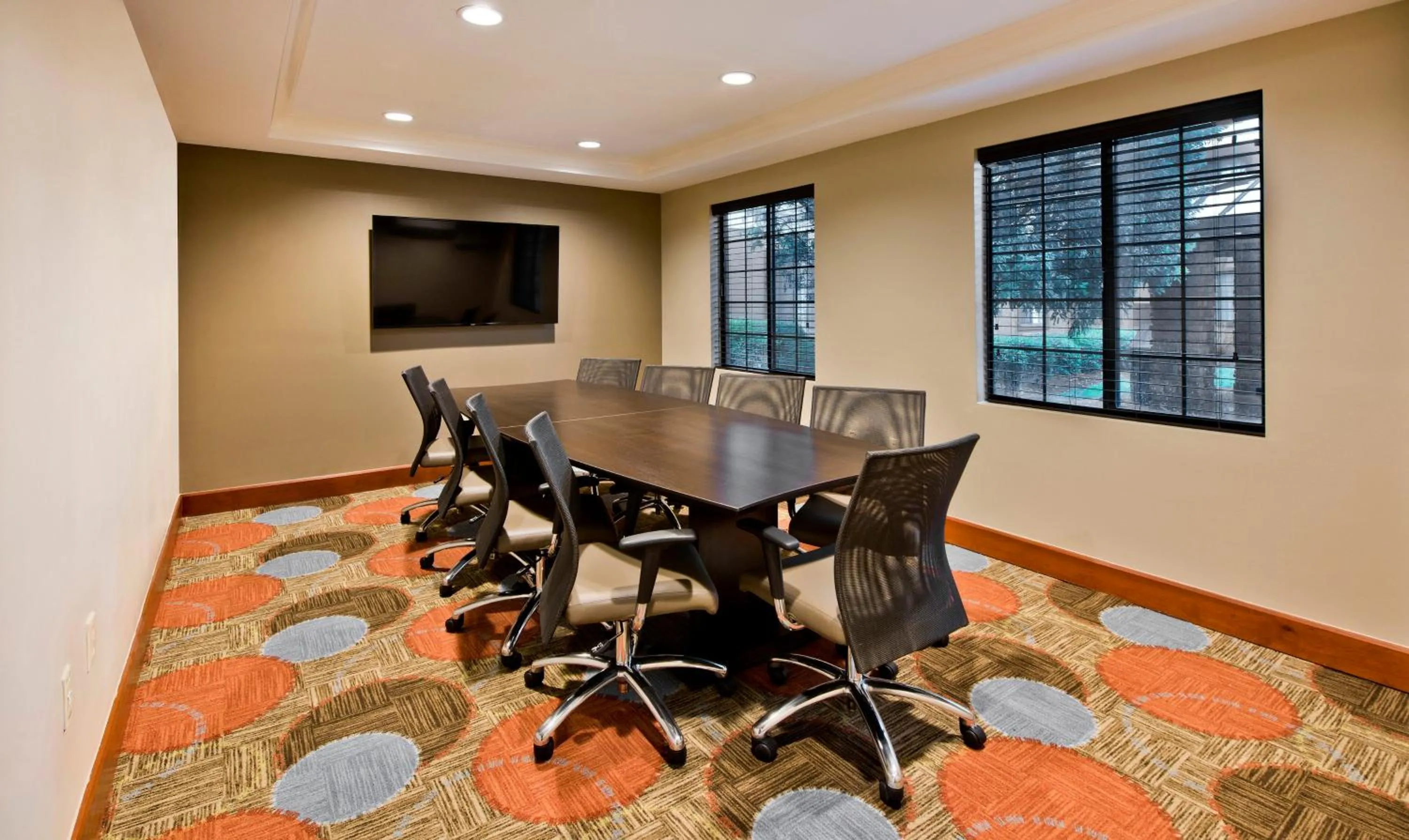 Meeting/conference room in Staybridge Suites - Charlotte Ballantyne by IHG