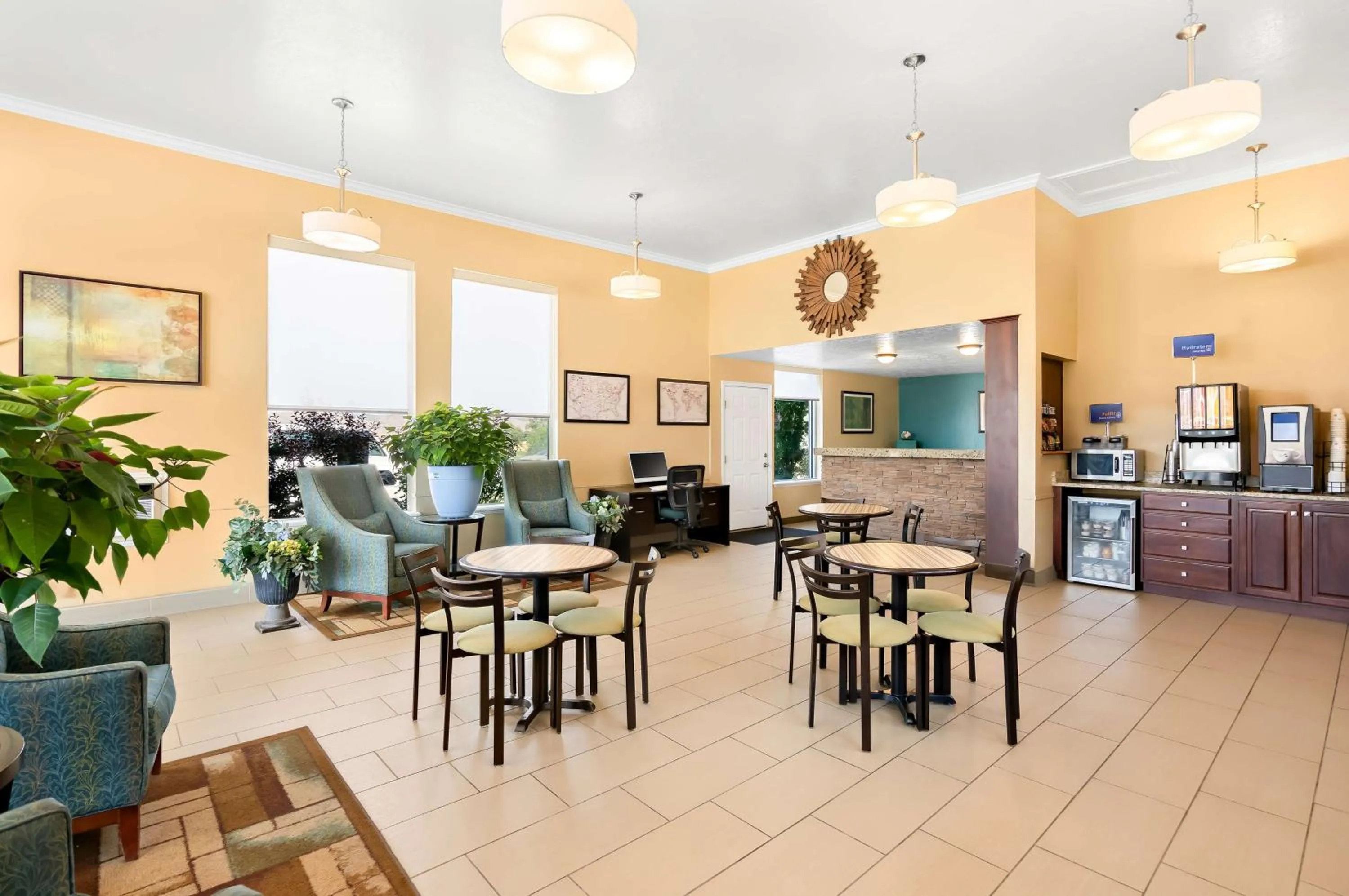 Breakfast in Best Western Paradise Inn