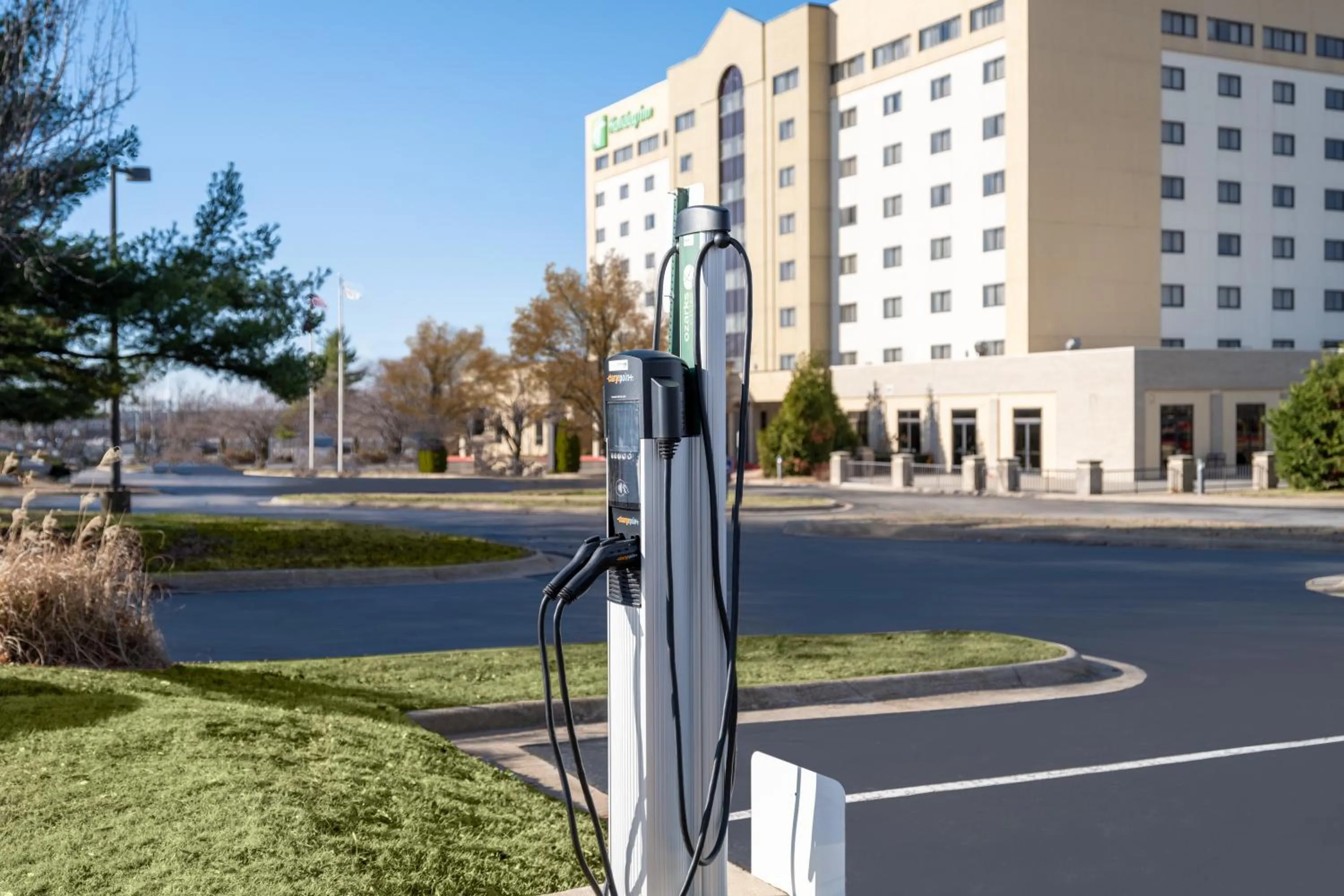 Parking in Holiday Inn Springdale-Fayetteville Area by IHG