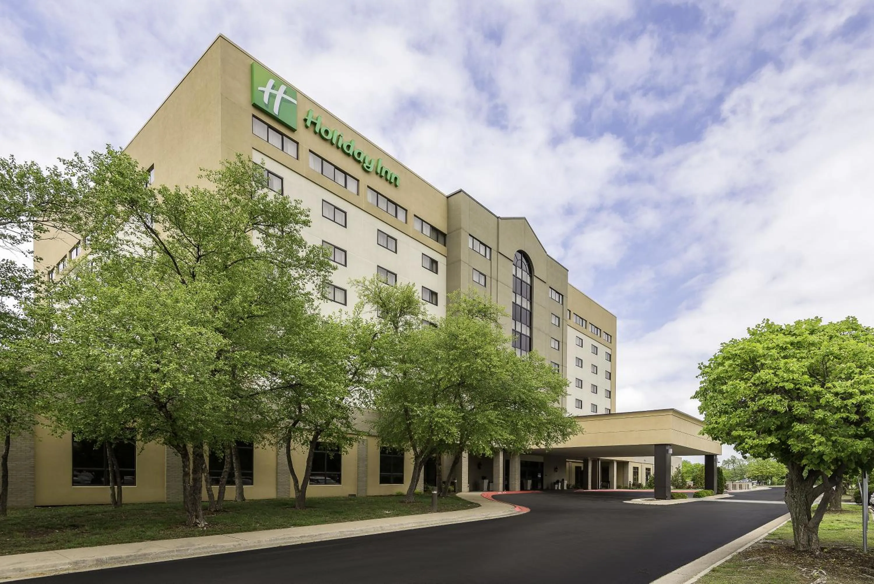 Property building in Holiday Inn Springdale-Fayetteville Area by IHG
